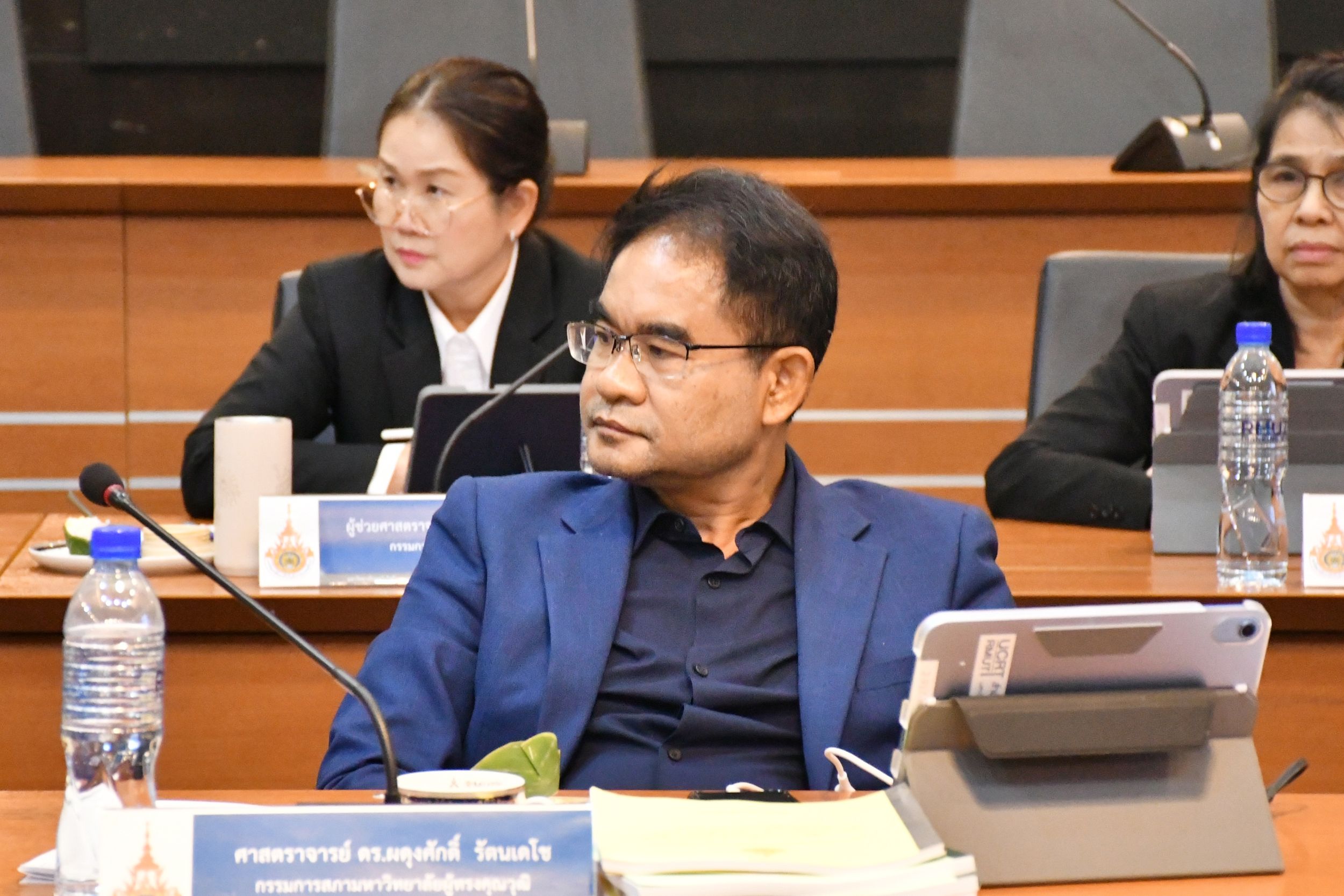 การประชุมสภามหาวิทยาลัย_07