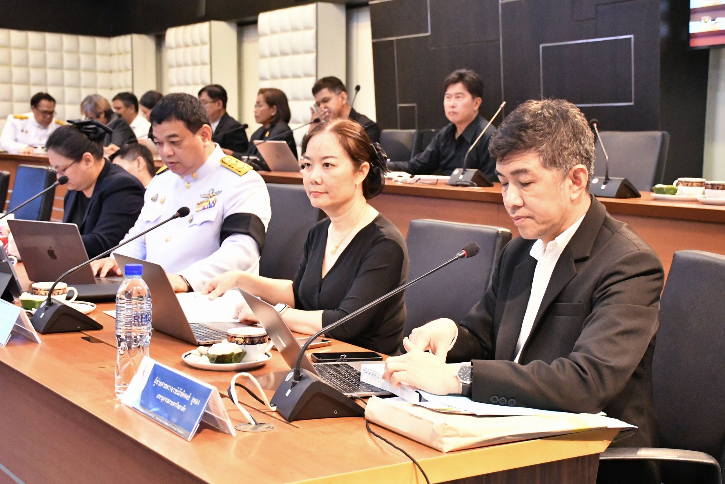 การประชุมสภามหาวิทยาลัย_16