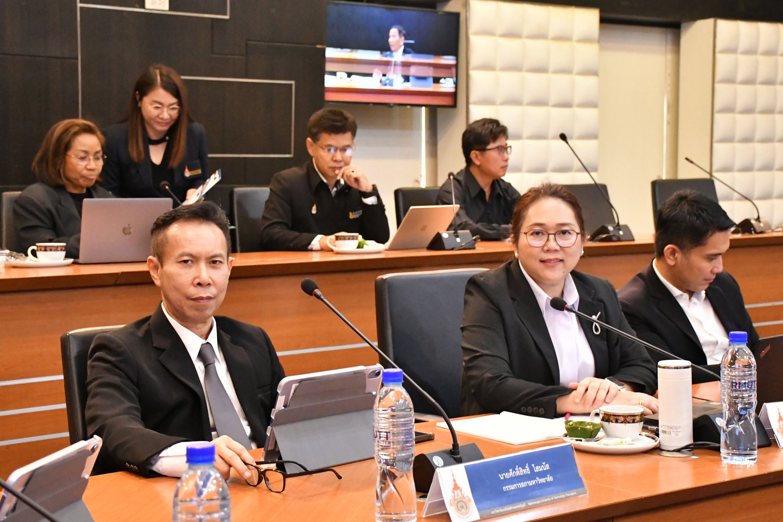 การประชุมสภามหาวิทยาลัย_19