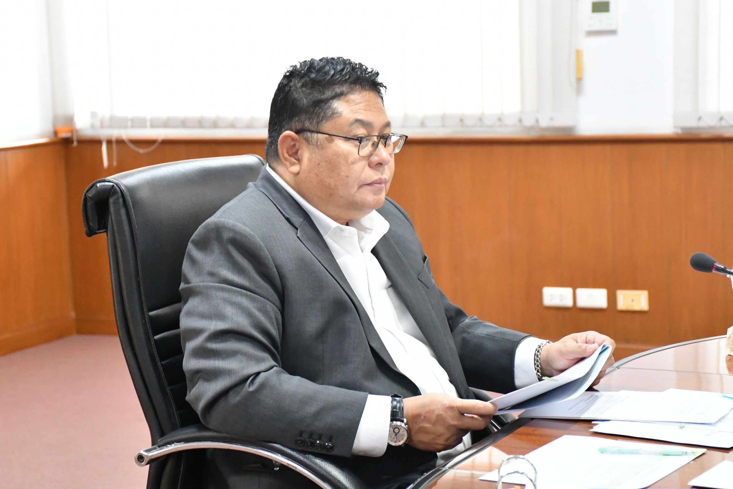 คณะกรรมการตรวจสอบ มทร.ธัญบุรี _08