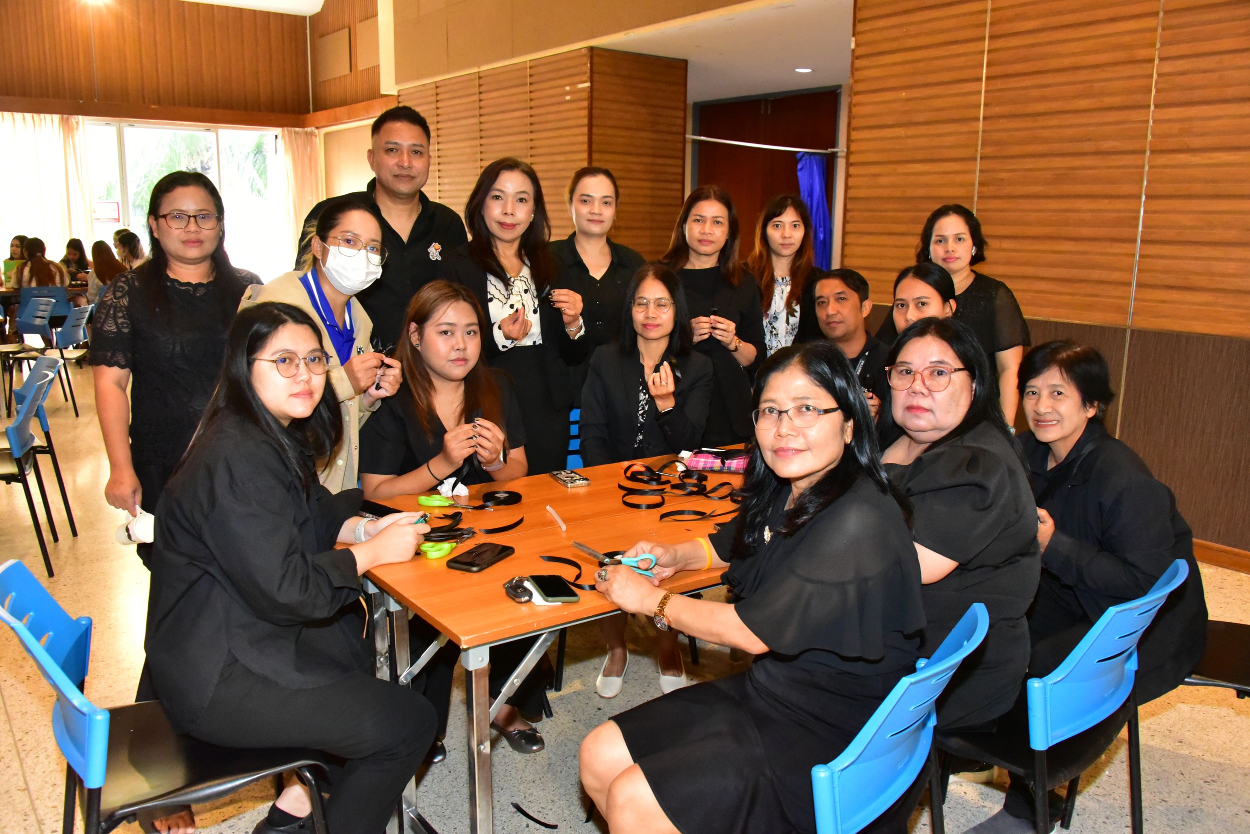 20251105 ร่วมประดิษฐ์ริบบิ้นดำ_115