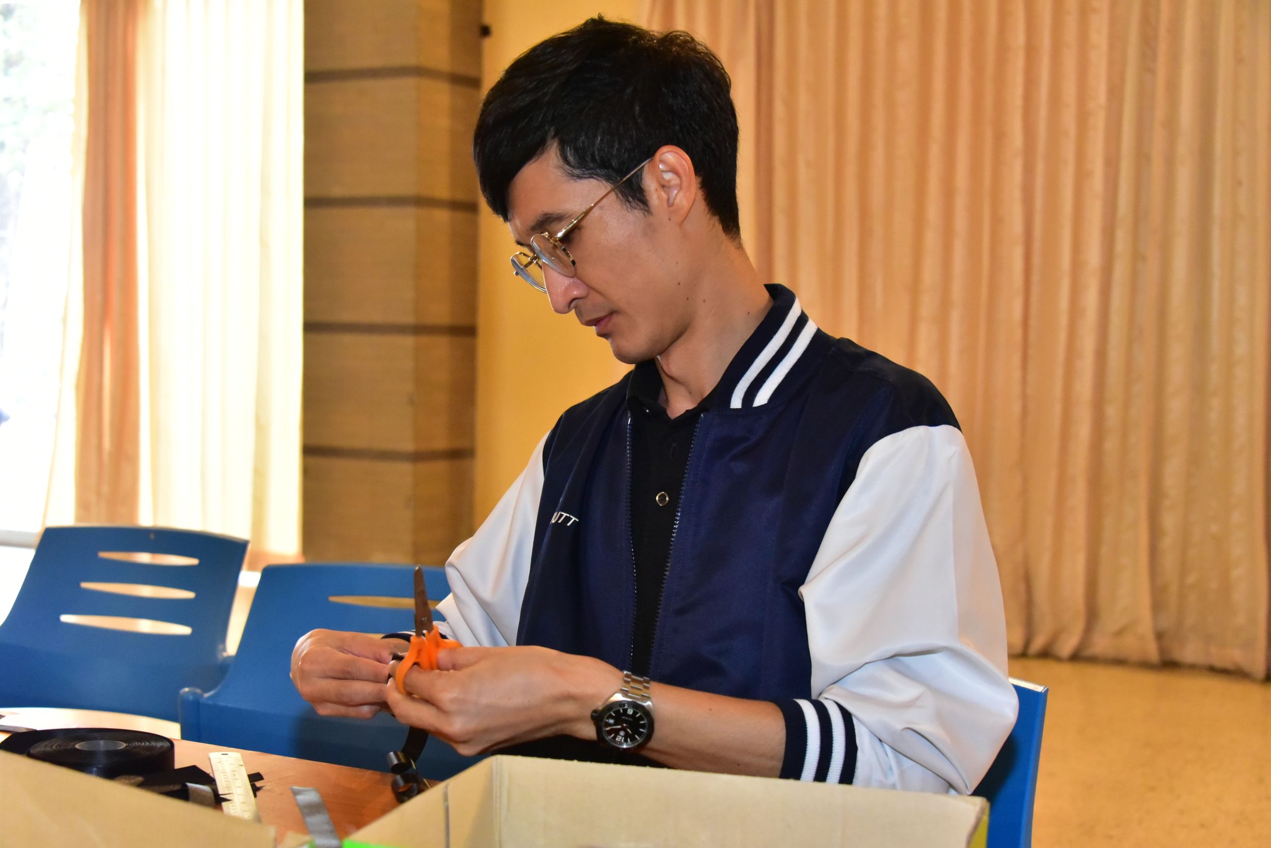 20251105 ร่วมประดิษฐ์ริบบิ้นดำ_17