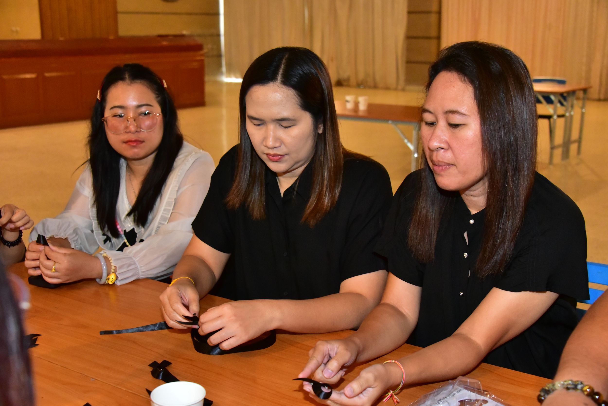 20251105 ร่วมประดิษฐ์ริบบิ้นดำ_27