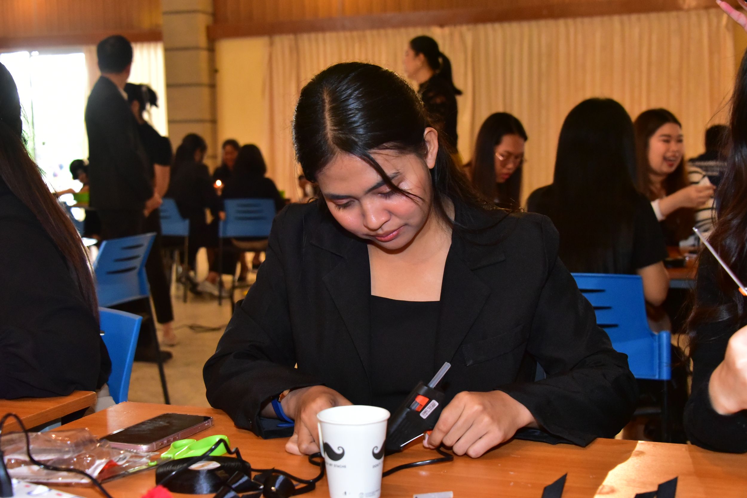 20251105 ร่วมประดิษฐ์ริบบิ้นดำ_31