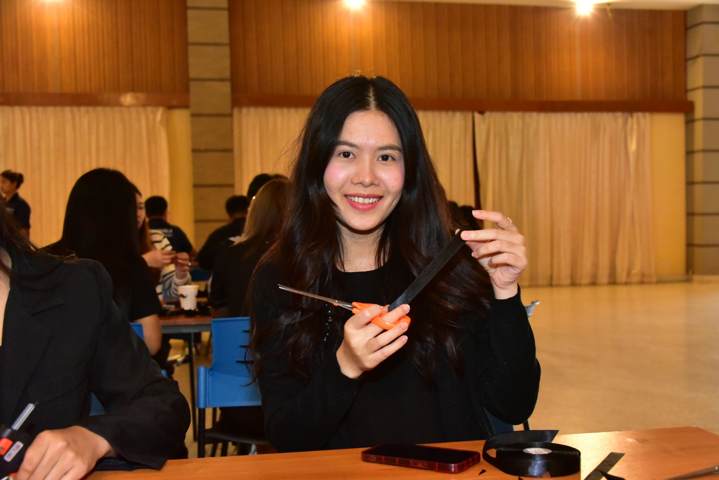20251105 ร่วมประดิษฐ์ริบบิ้นดำ_32