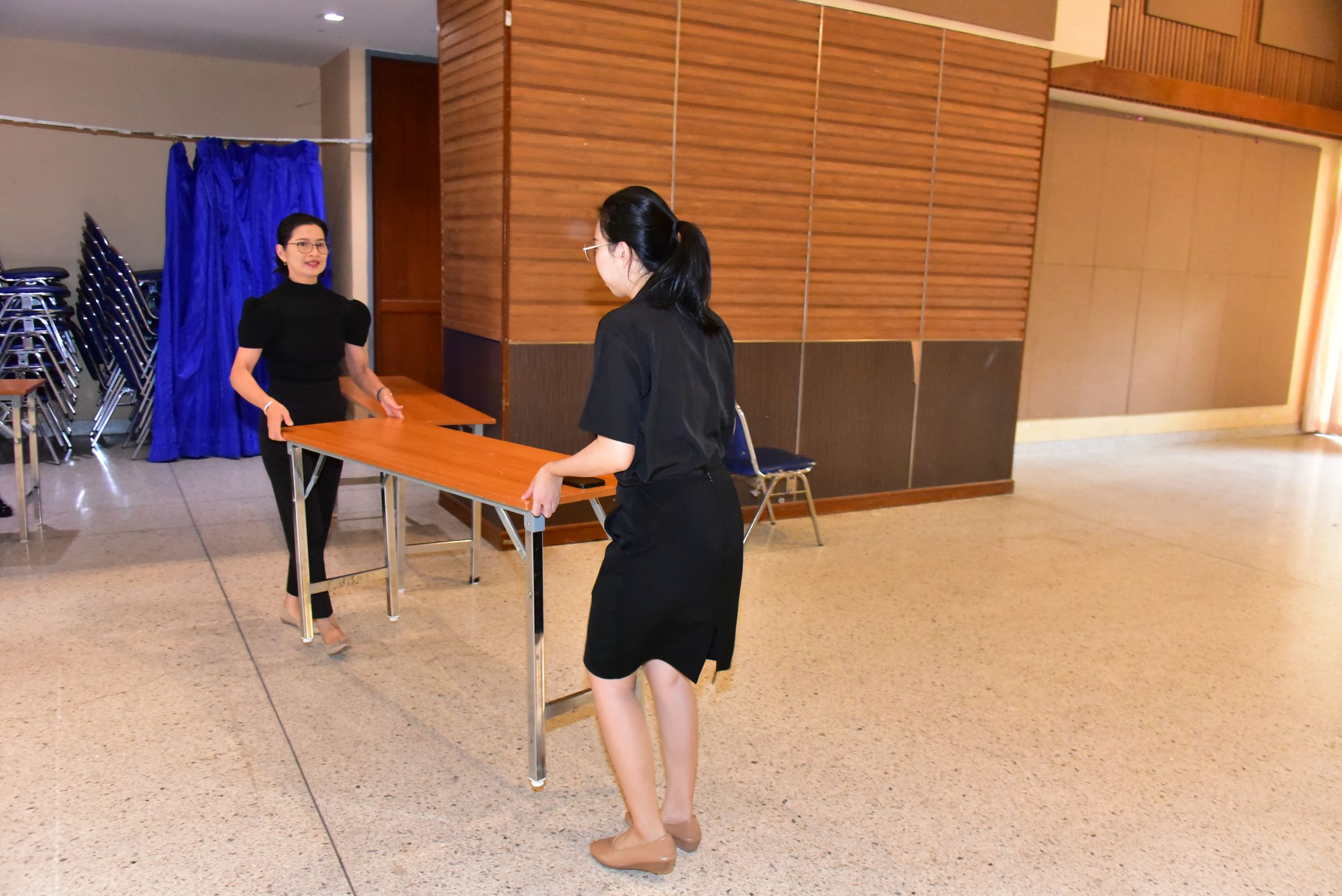 20251105 ร่วมประดิษฐ์ริบบิ้นดำ_44