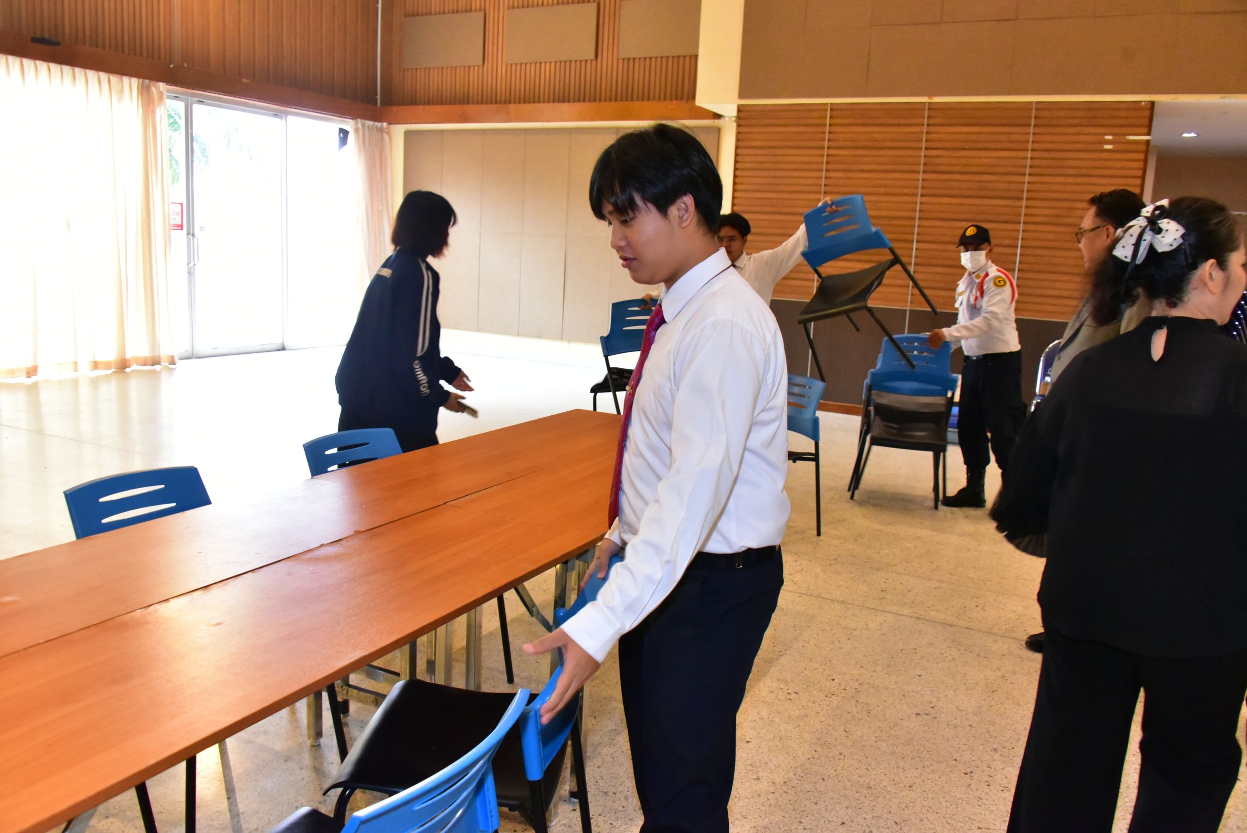 20251105 ร่วมประดิษฐ์ริบบิ้นดำ_50