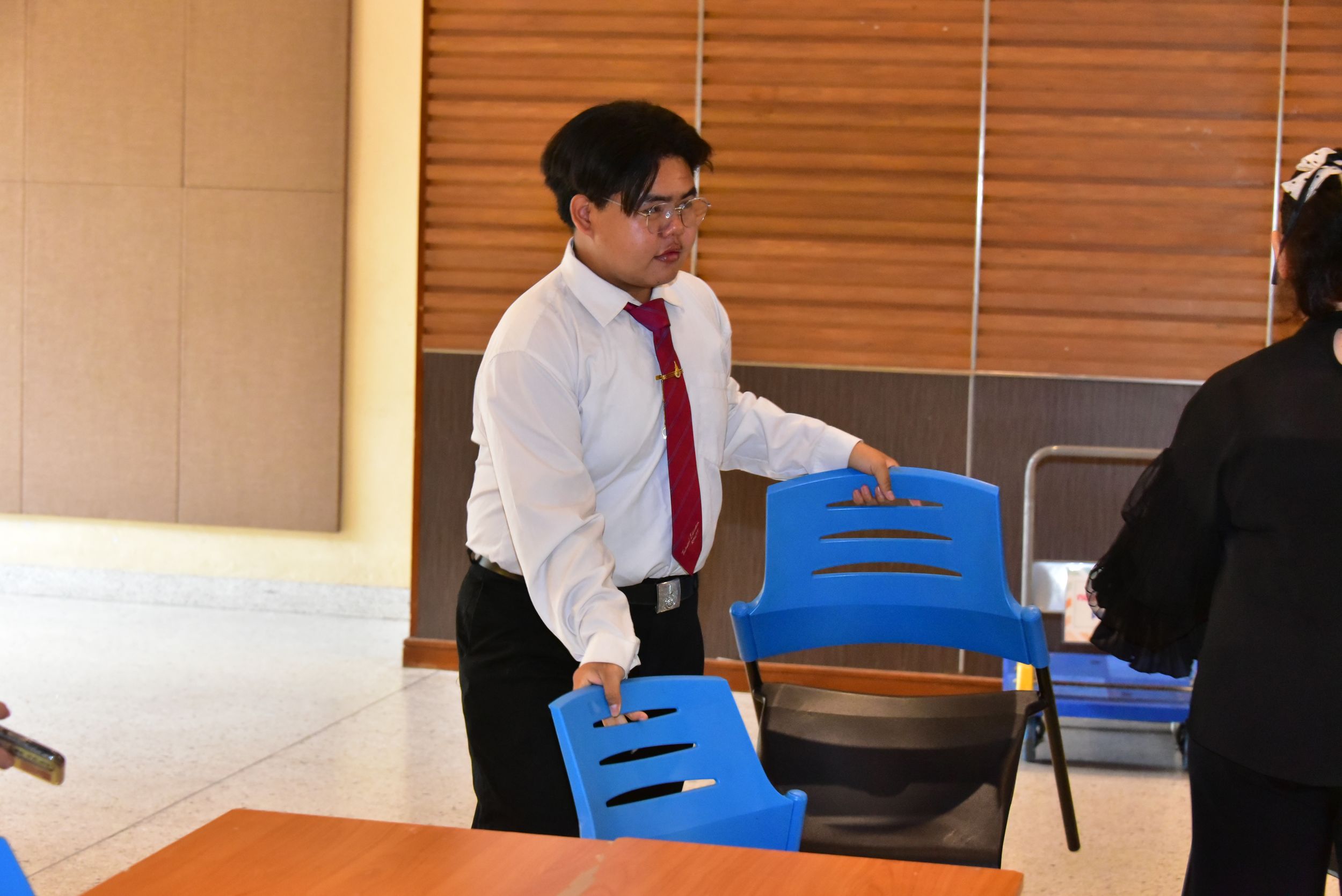 20251105 ร่วมประดิษฐ์ริบบิ้นดำ_52