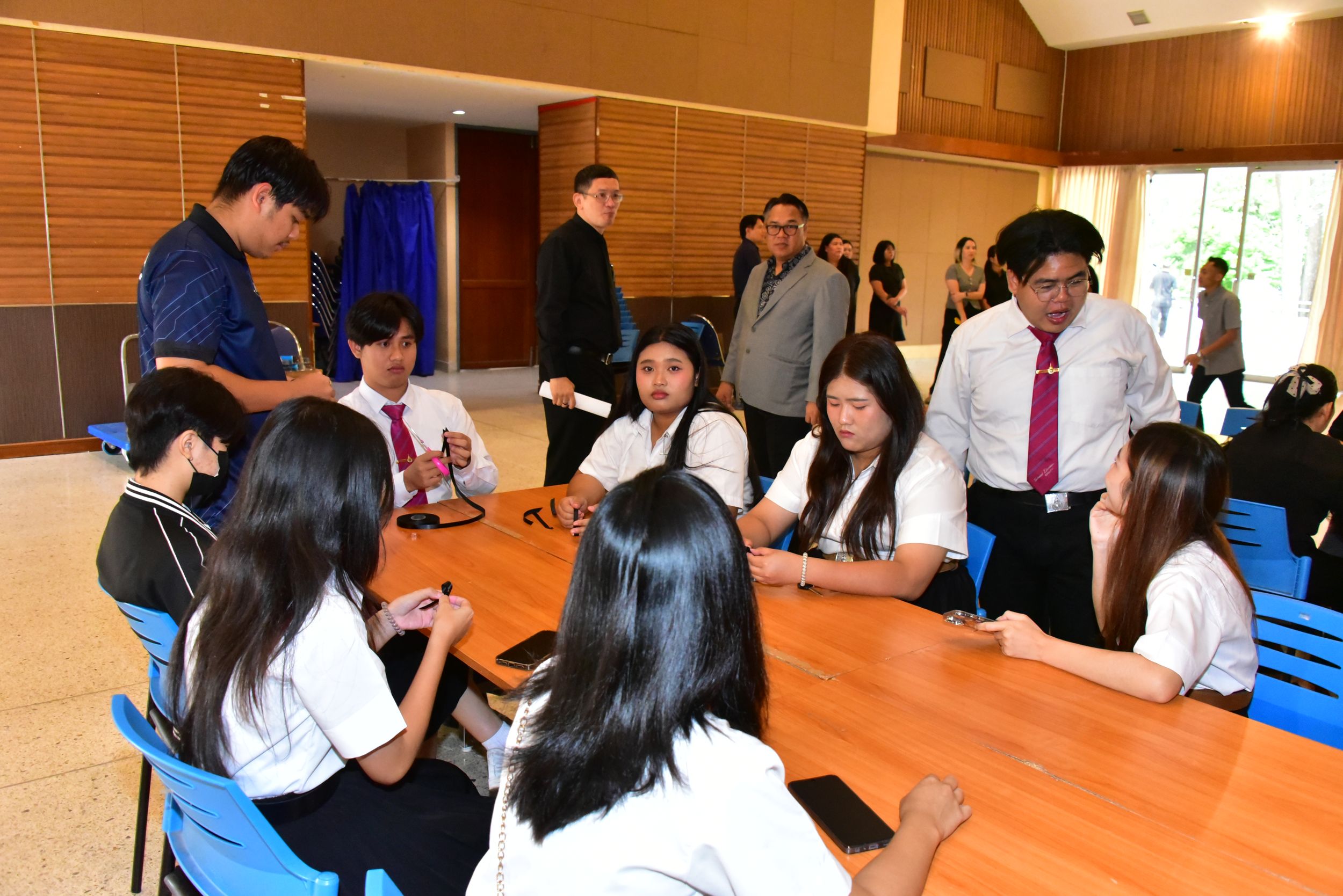 20251105 ร่วมประดิษฐ์ริบบิ้นดำ_64