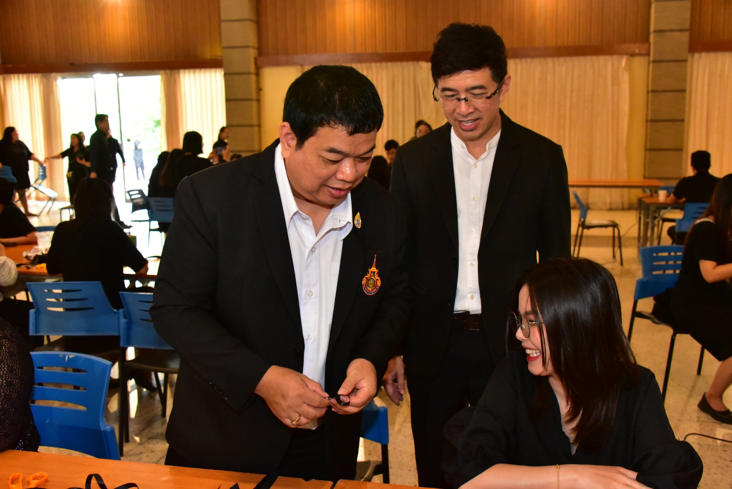 20251105 ร่วมประดิษฐ์ริบบิ้นดำ_66