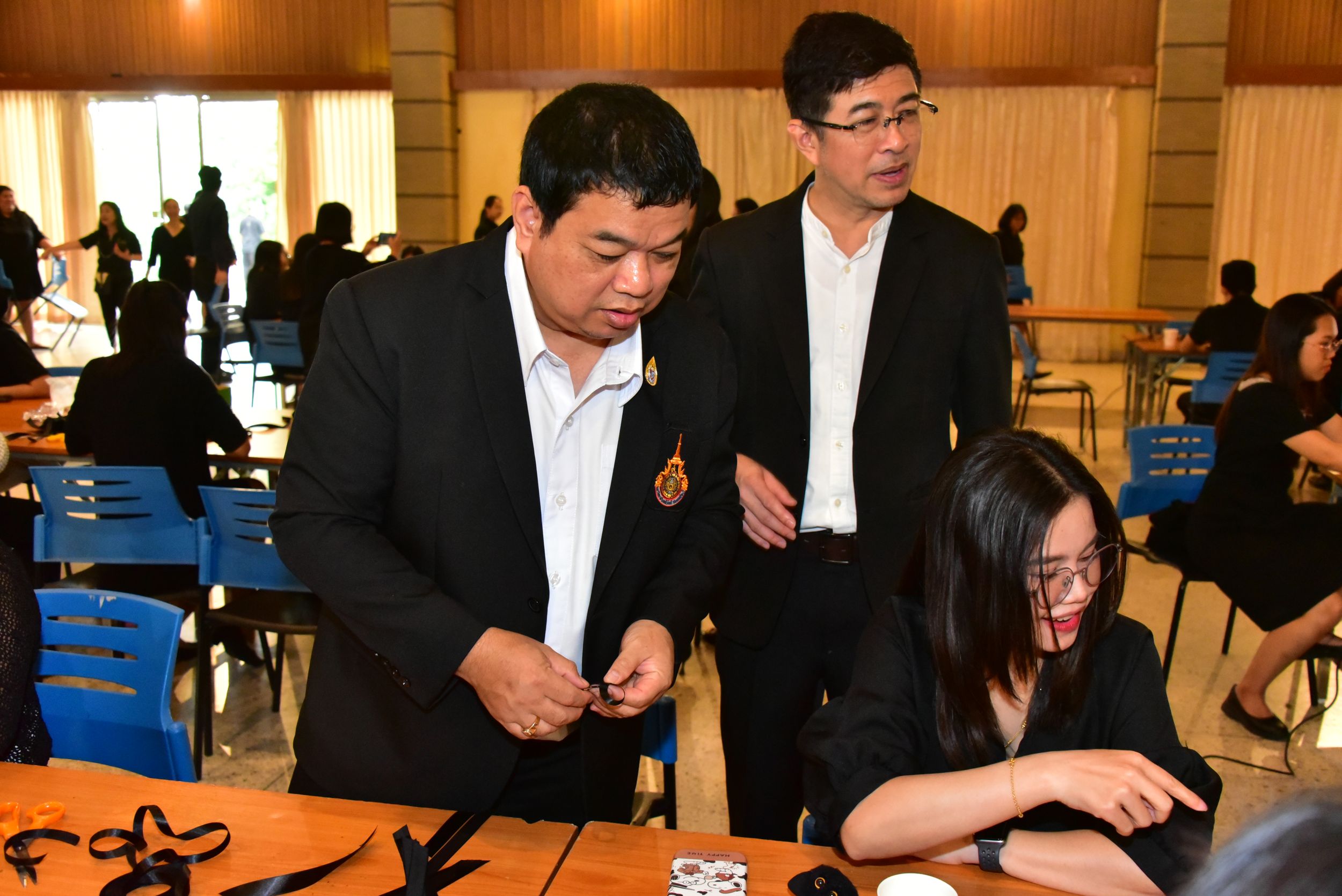 20251105 ร่วมประดิษฐ์ริบบิ้นดำ_67