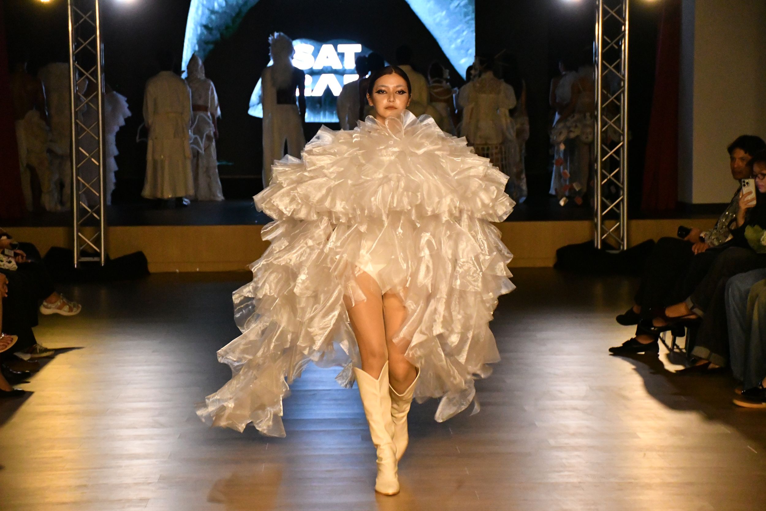 SATLAB FASHION EXPERIMENT By 1st Year Student_11