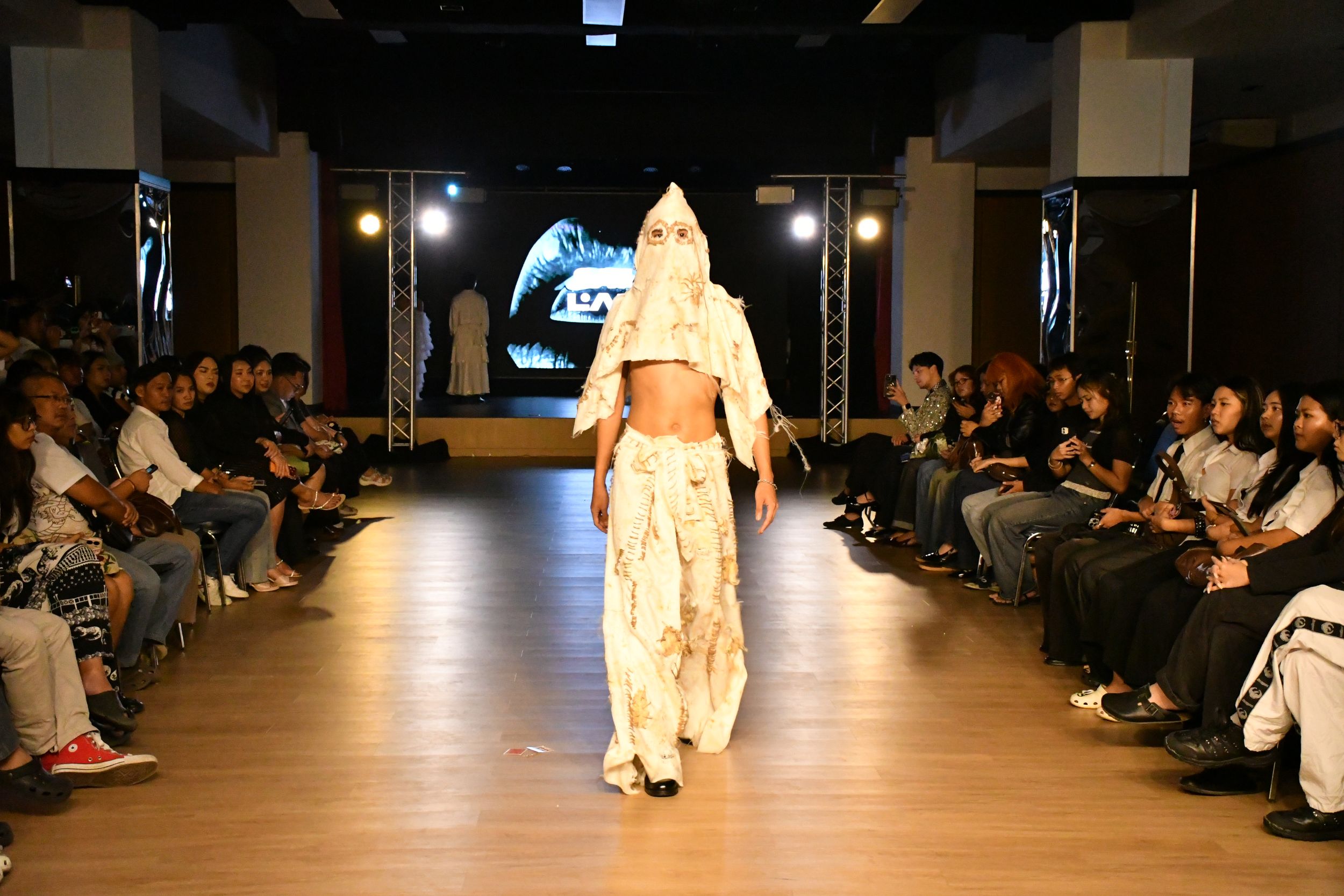 SATLAB FASHION EXPERIMENT By 1st Year Student_13