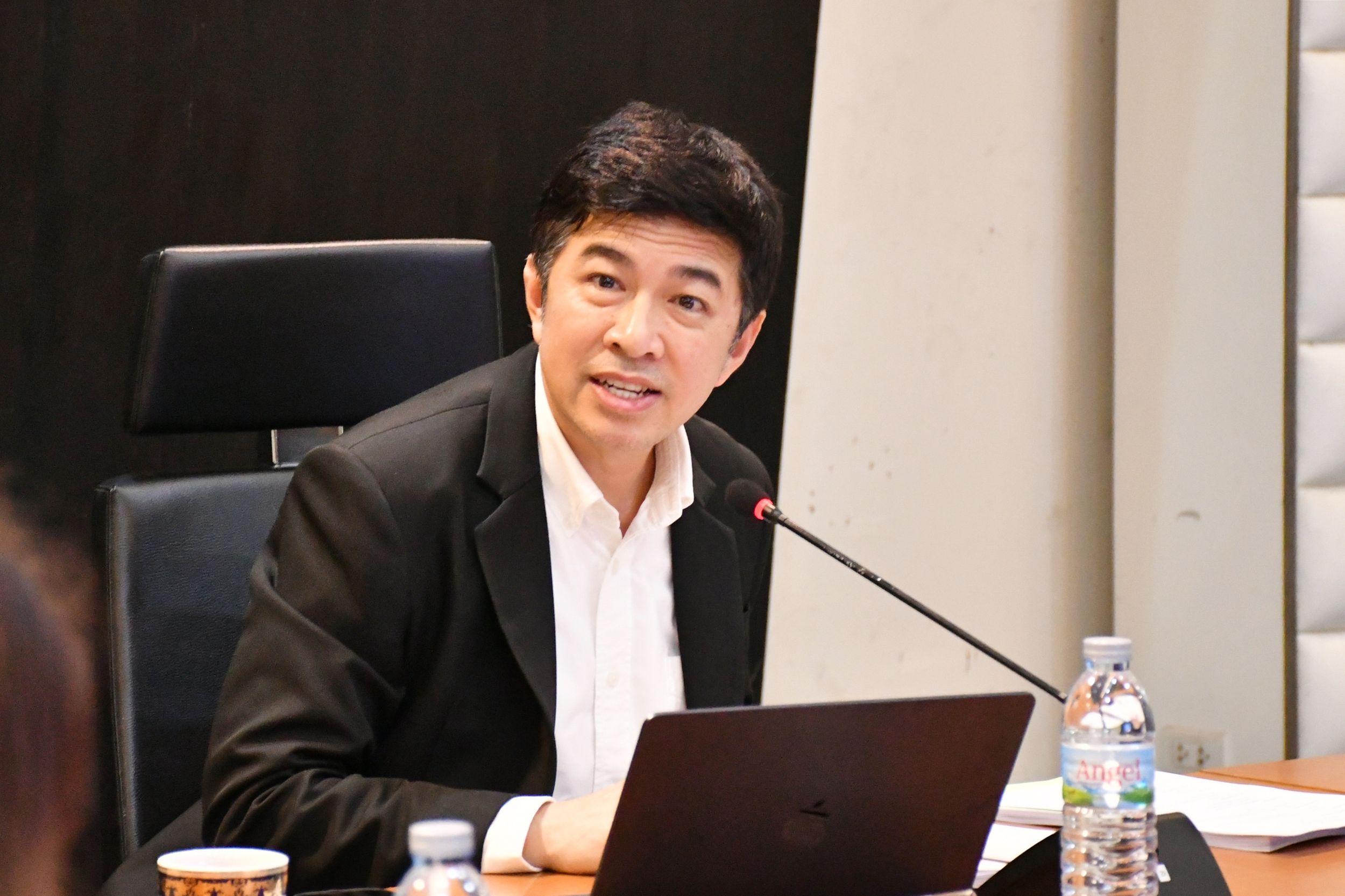 คณะกรรมการบริหารงานวิชาการและวิจัย _07