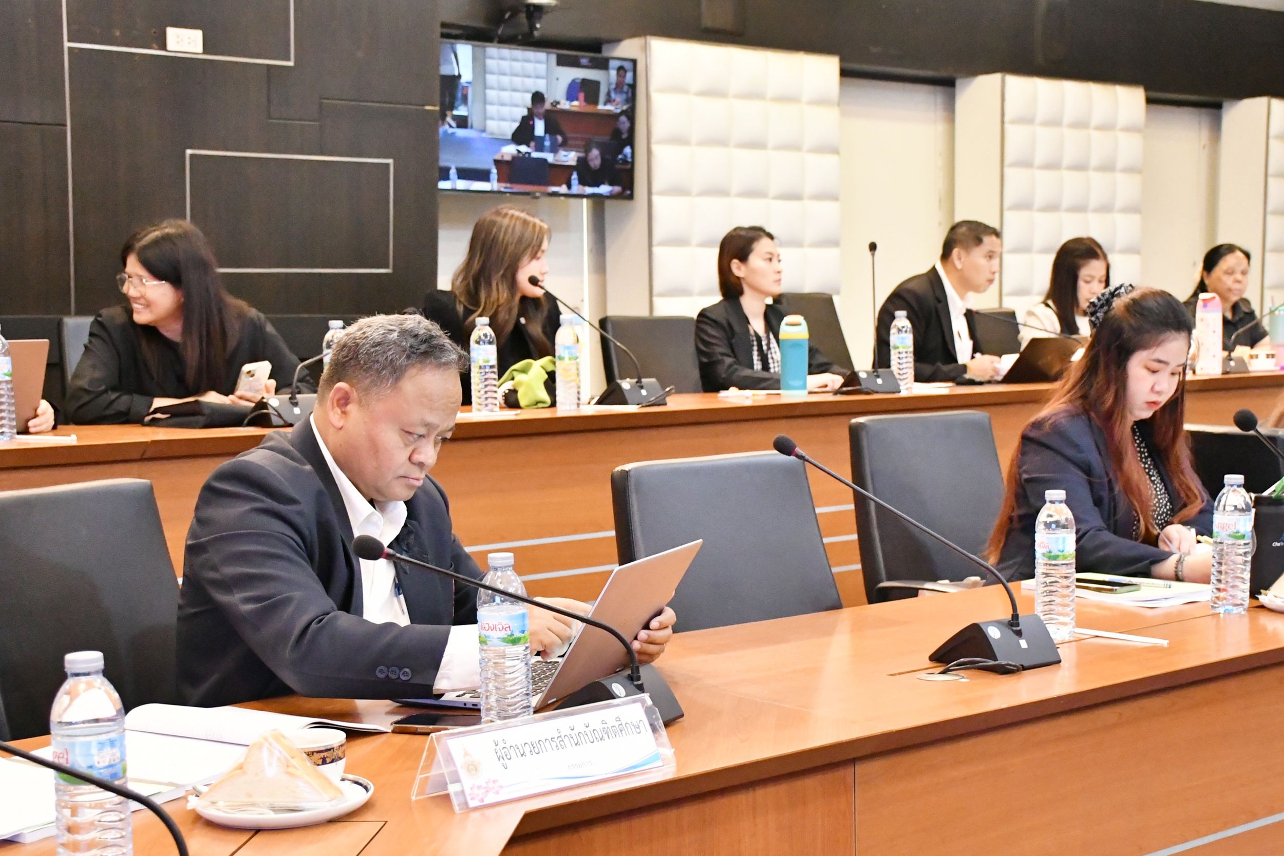 คณะกรรมการบริหารงานวิชาการและวิจัย _14