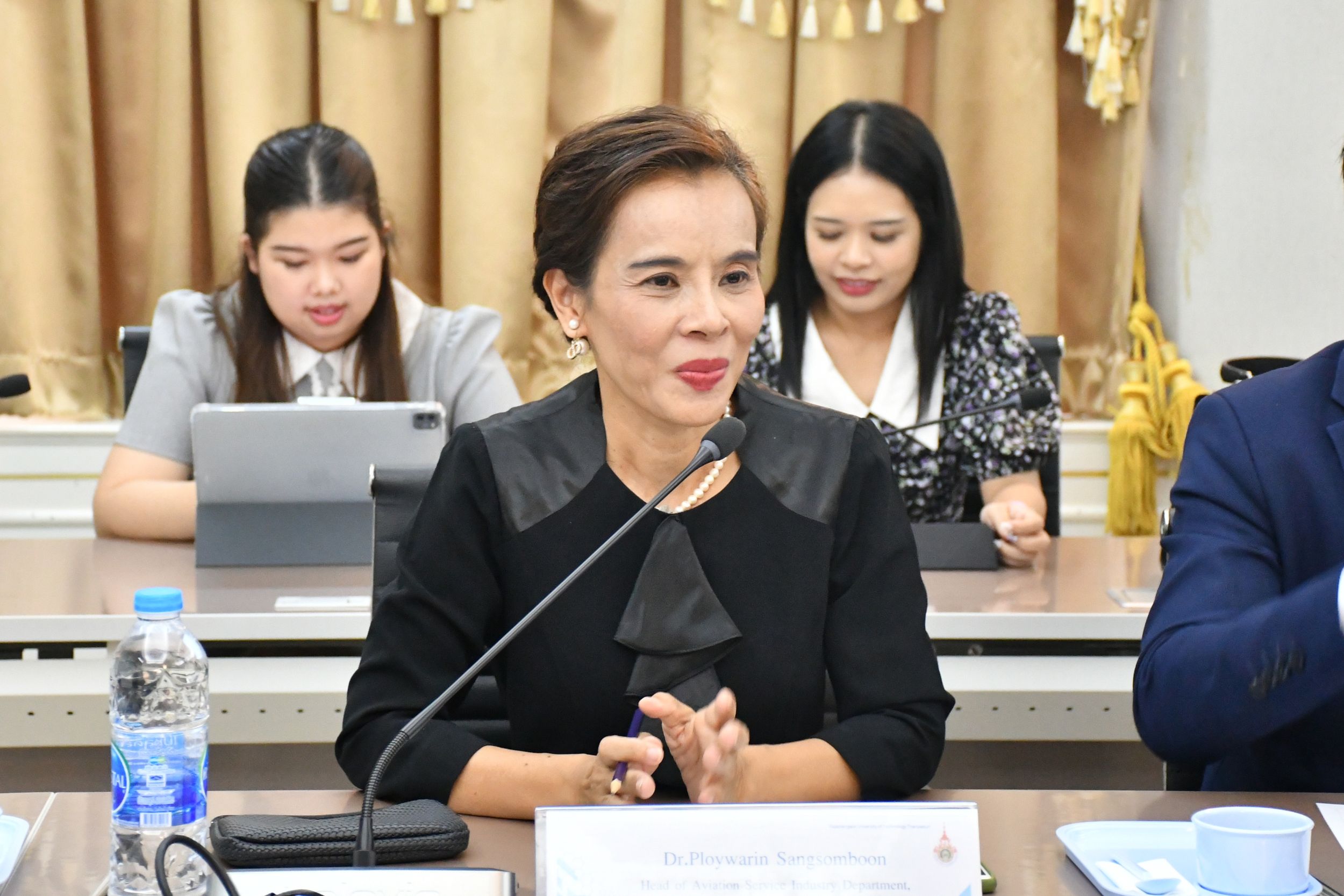 ให้การต้อนรับ Shanghai Jian Qiao University_02