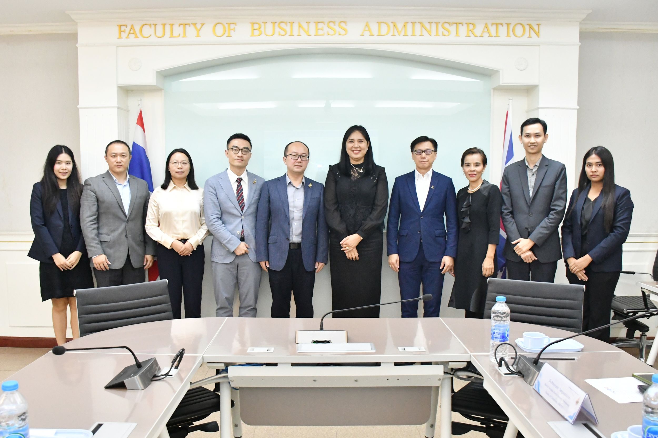 ให้การต้อนรับ Shanghai Jian Qiao University_10