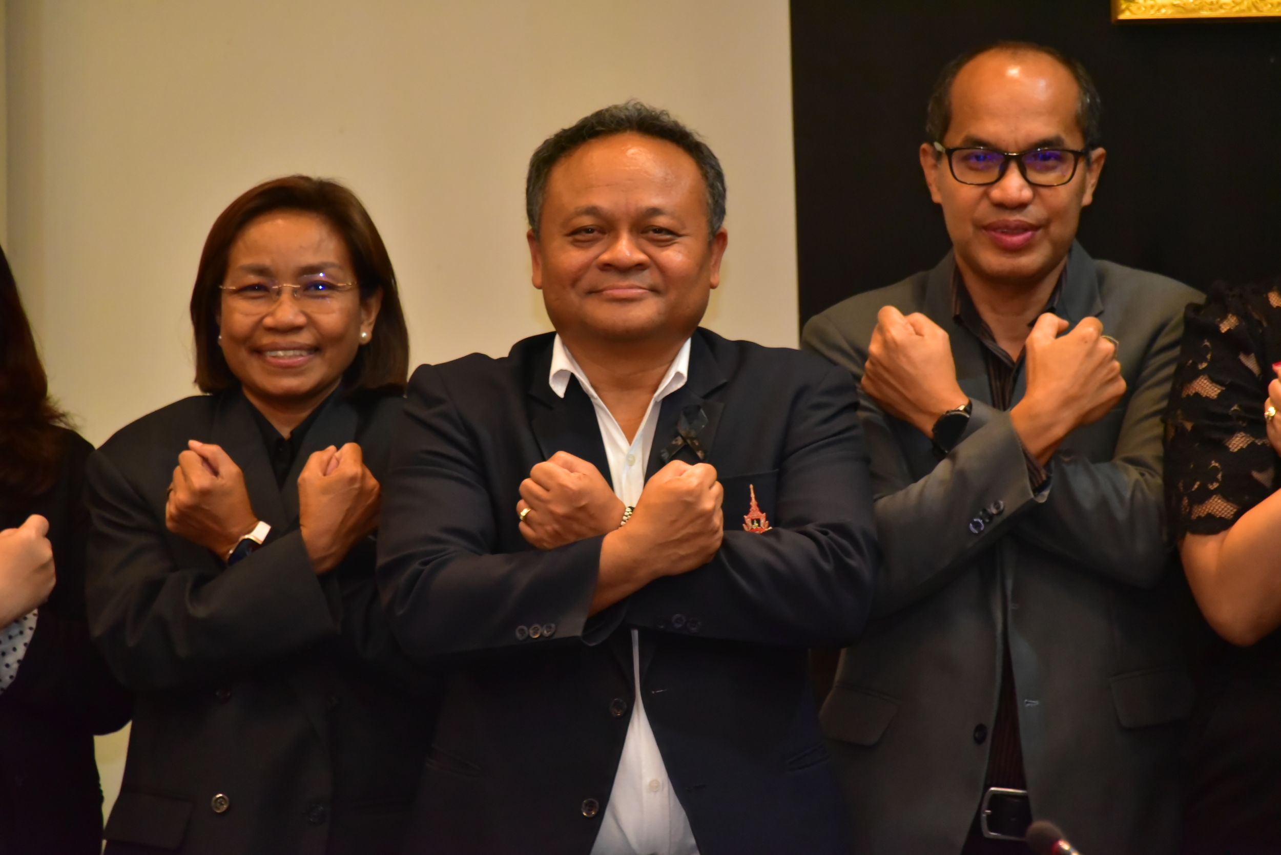 20251215 No Gift Policy_16