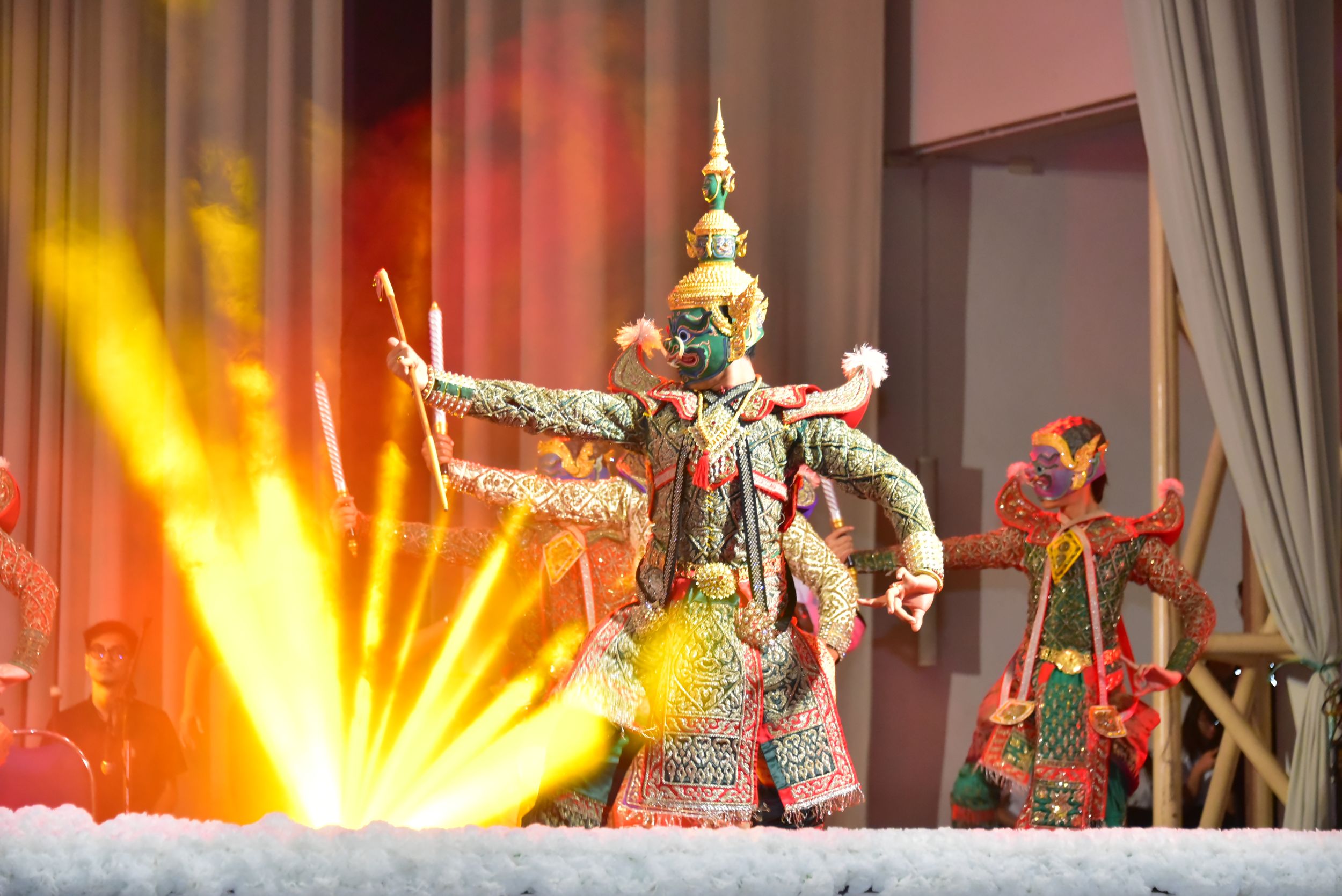 20251225 งานเลี้ยงราชมงคลสัมพันธ์_128