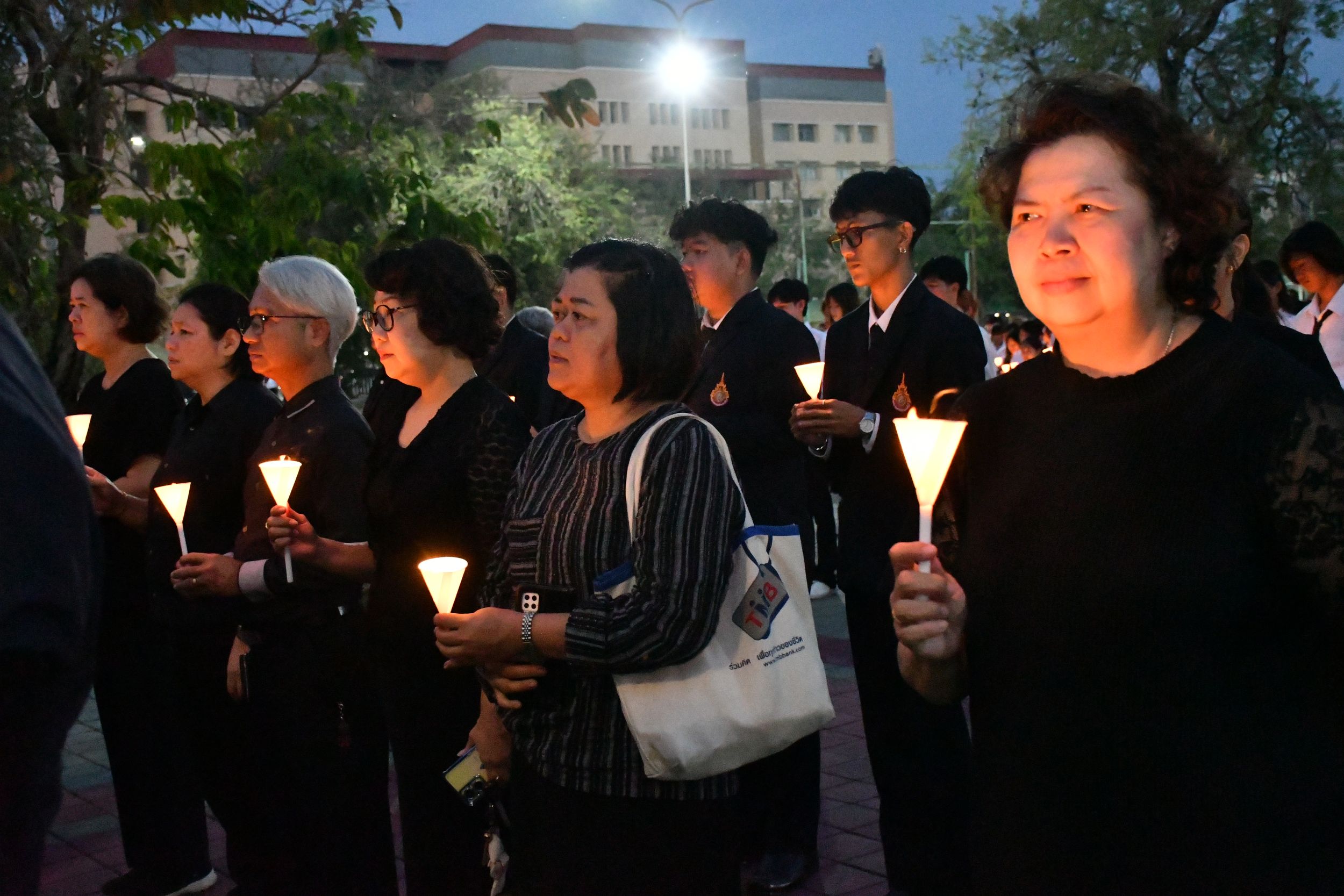 อาลัยถวายแด่พระบรมราชชนนีพันปีหลวง _14