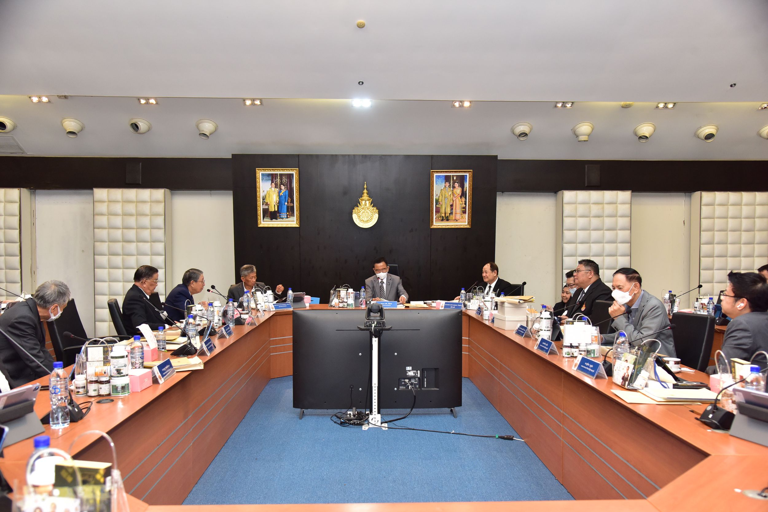 ประชุมสภามหาวิทยาลัย1