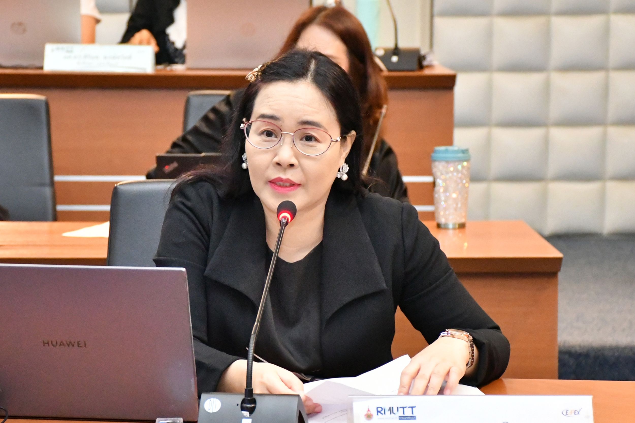 ประชุมคณะกรรมการบริหารจัดการเสียงของลูกค้า