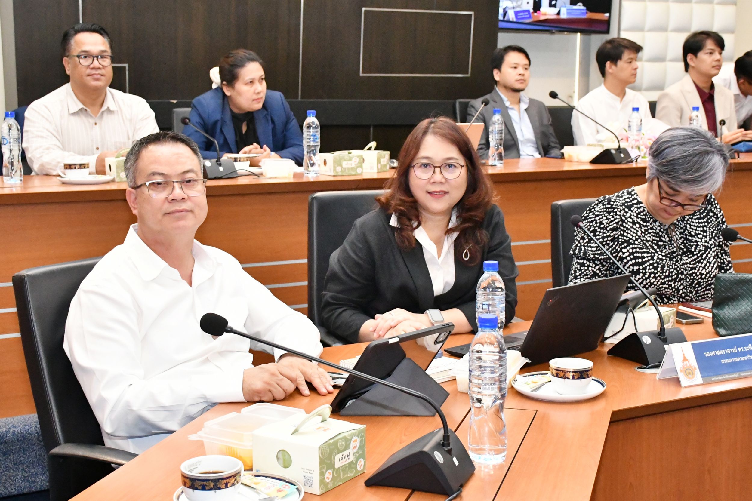 ประชุมสภา มทร.ธัญบุรี _15