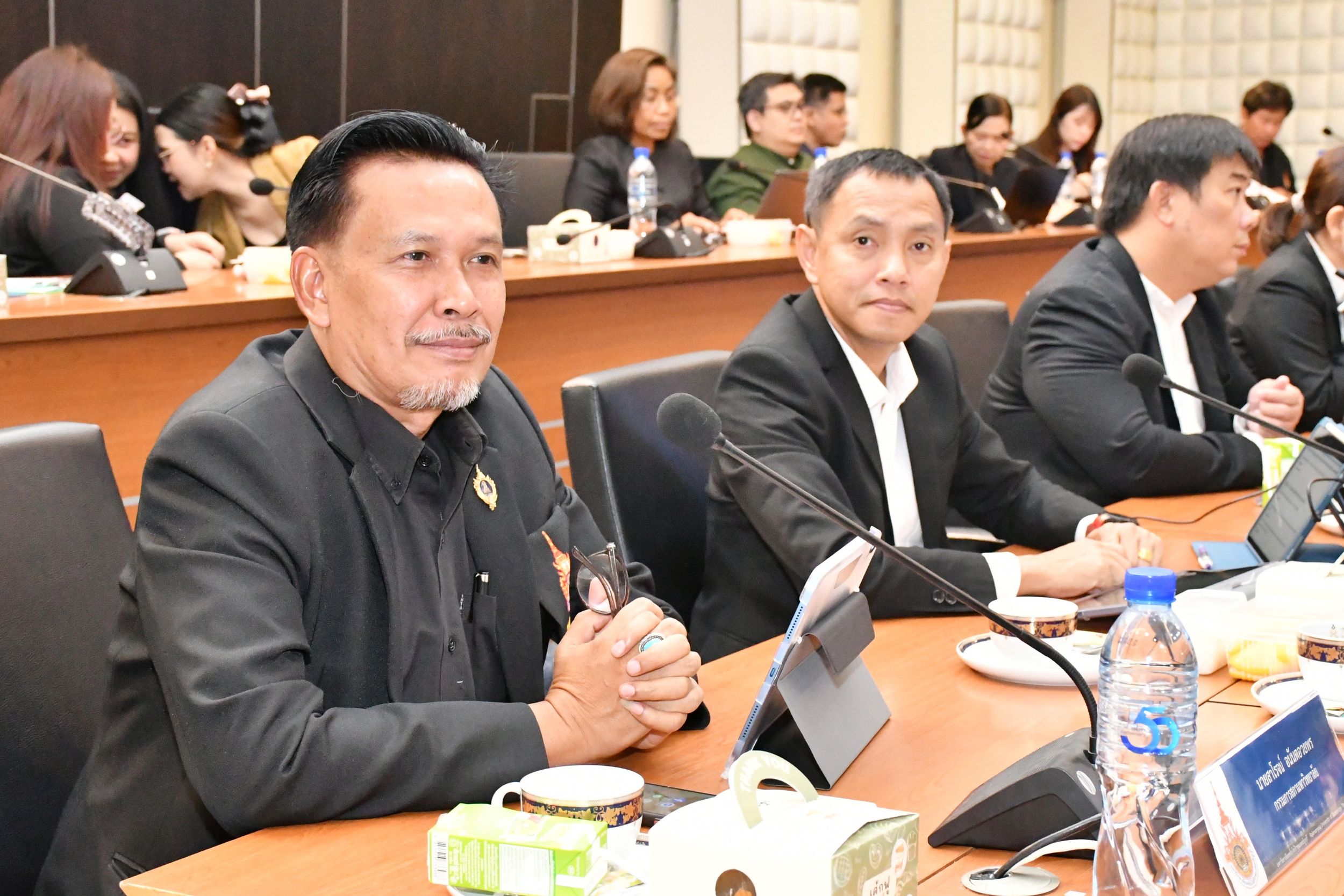 ประชุมสภา มทร.ธัญบุรี _17