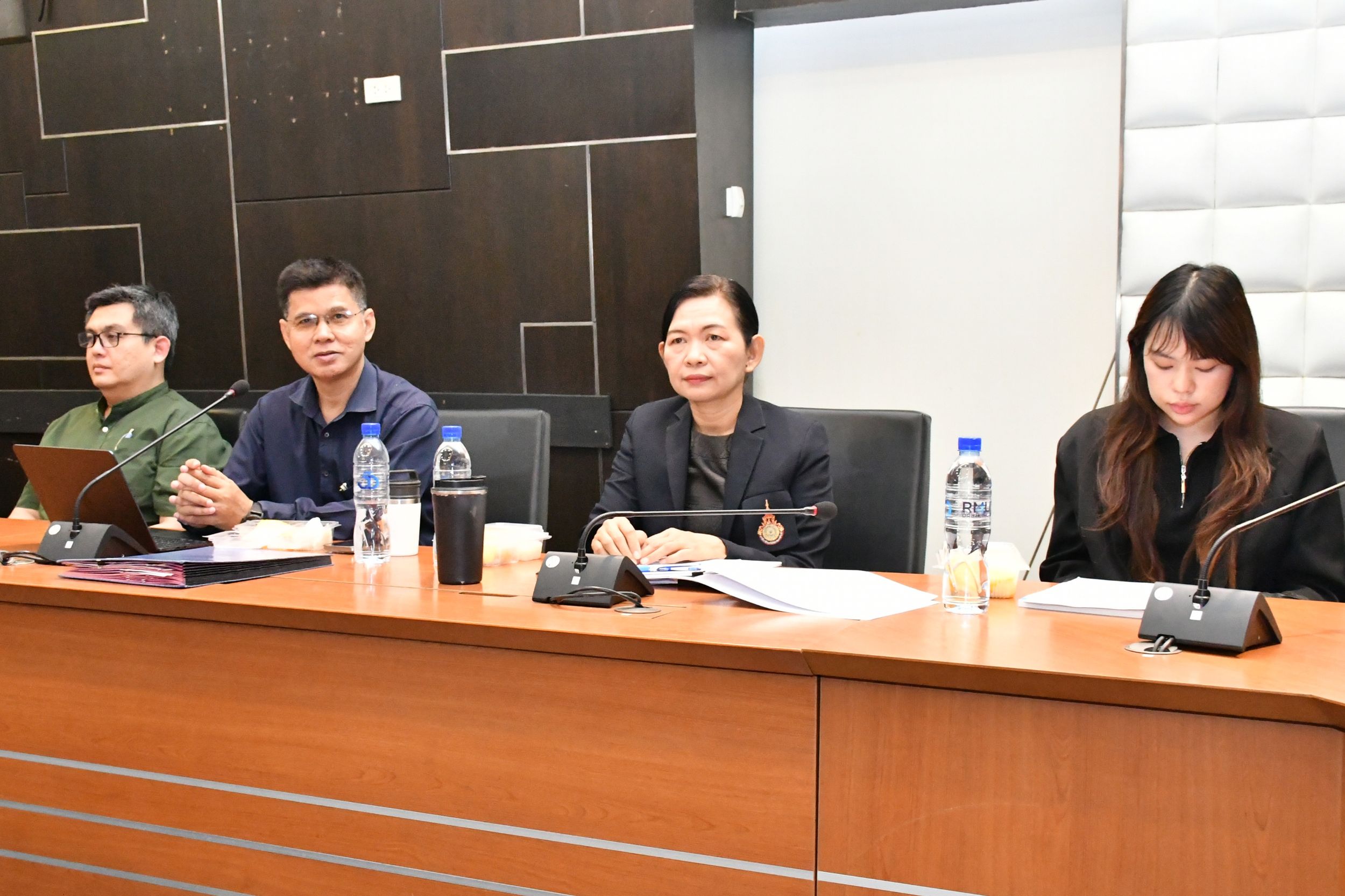 ประชุมสภา มทร.ธัญบุรี _20