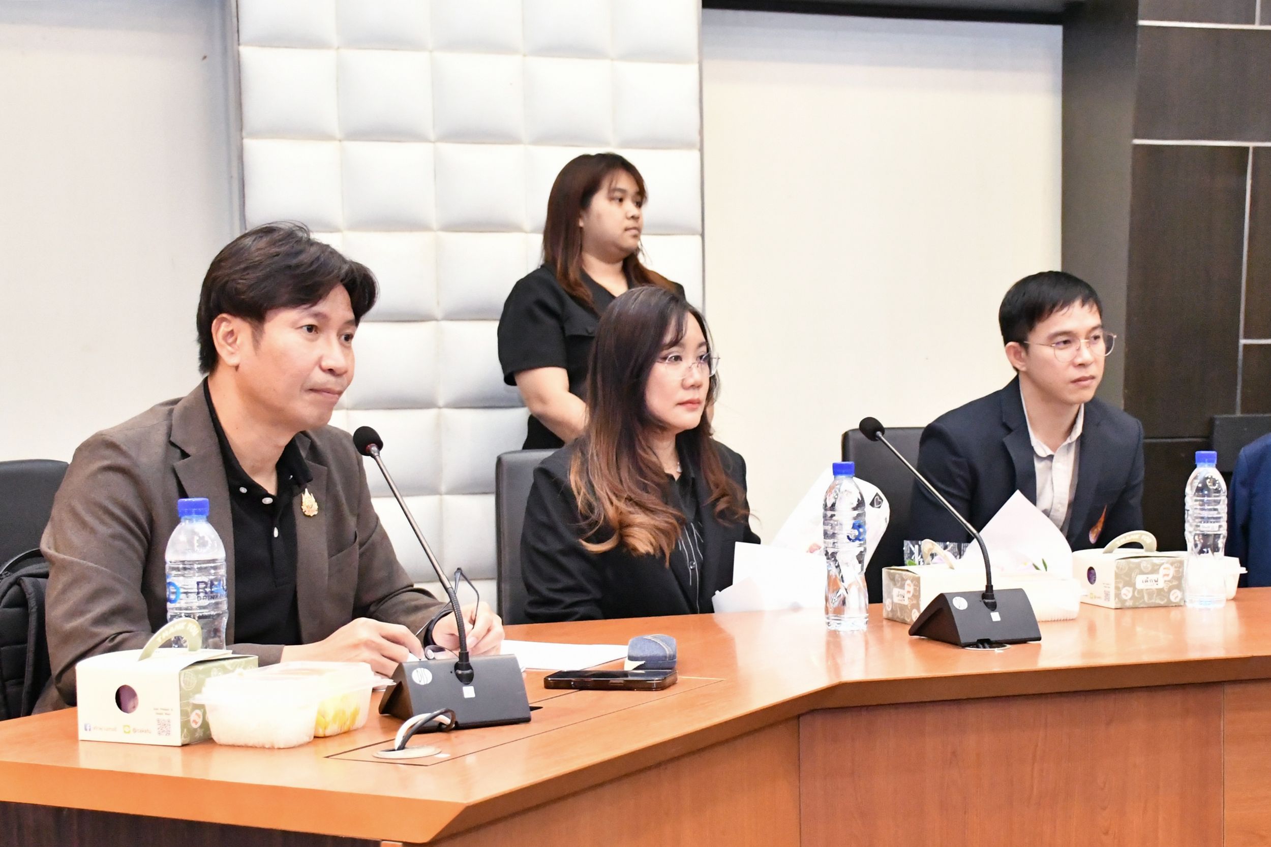 ประชุมสภา มทร.ธัญบุรี _23