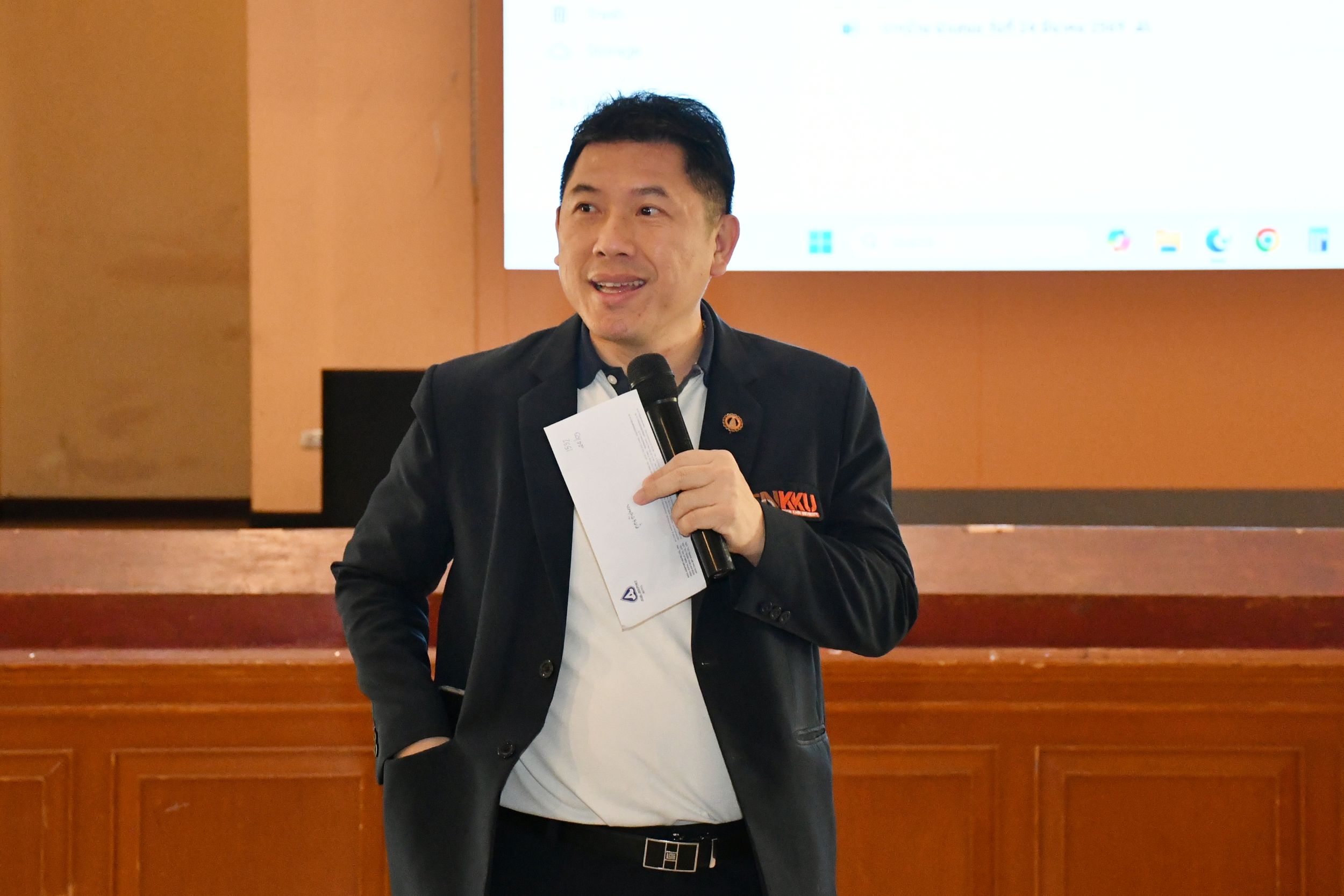 โครงการอบรมเชิงปฏิบัติการการบริหารจัดการนว