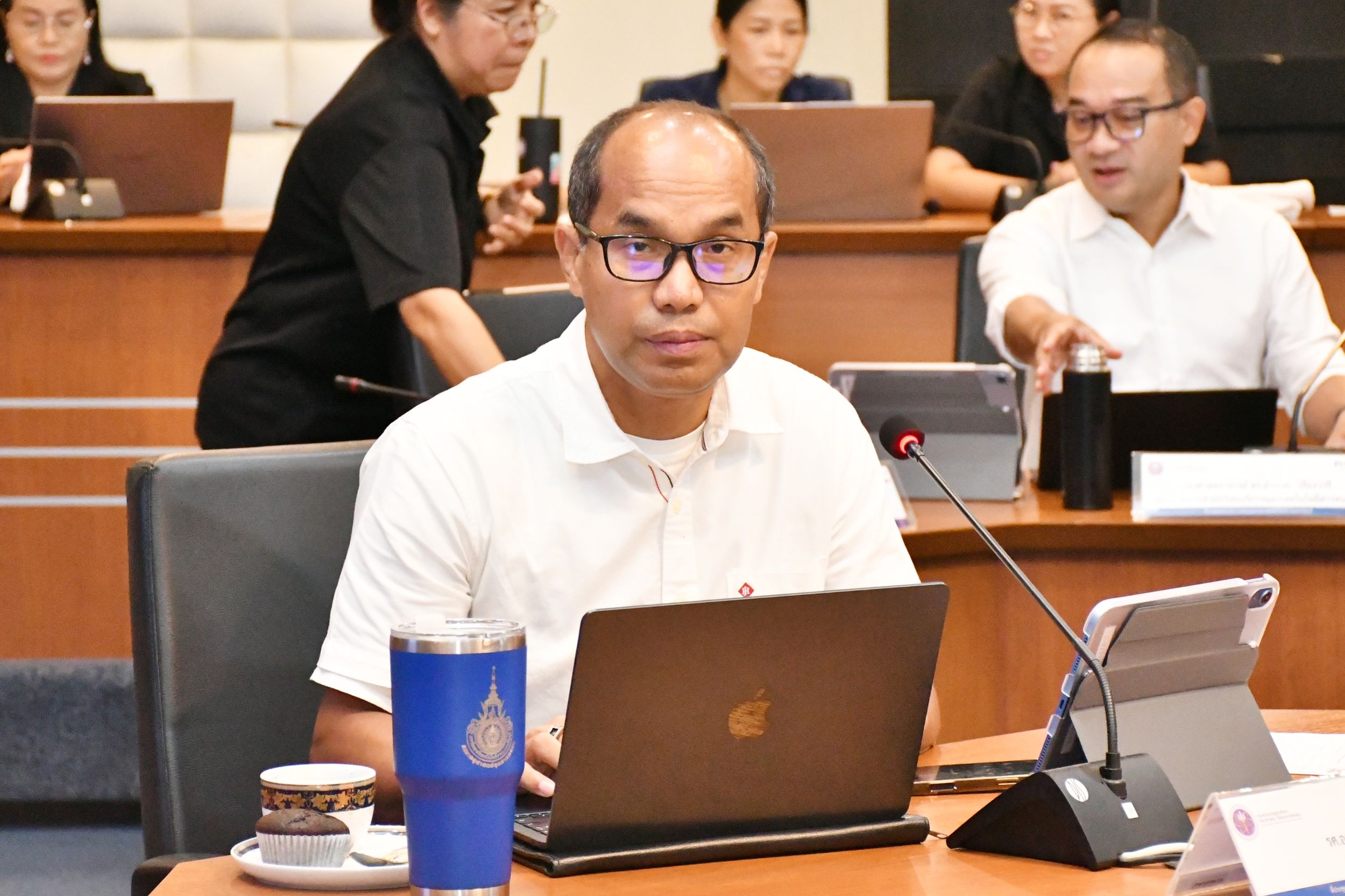 ประชุมคณะกรรมการบริหาร_10