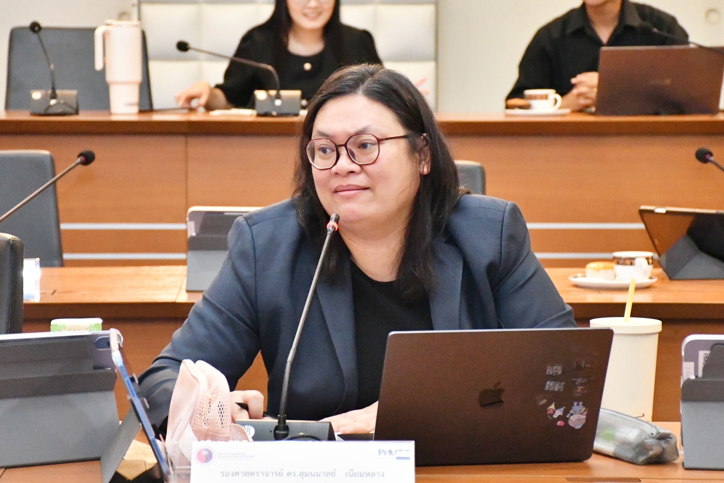 ประชุมคณะกรรมการบริหาร_12