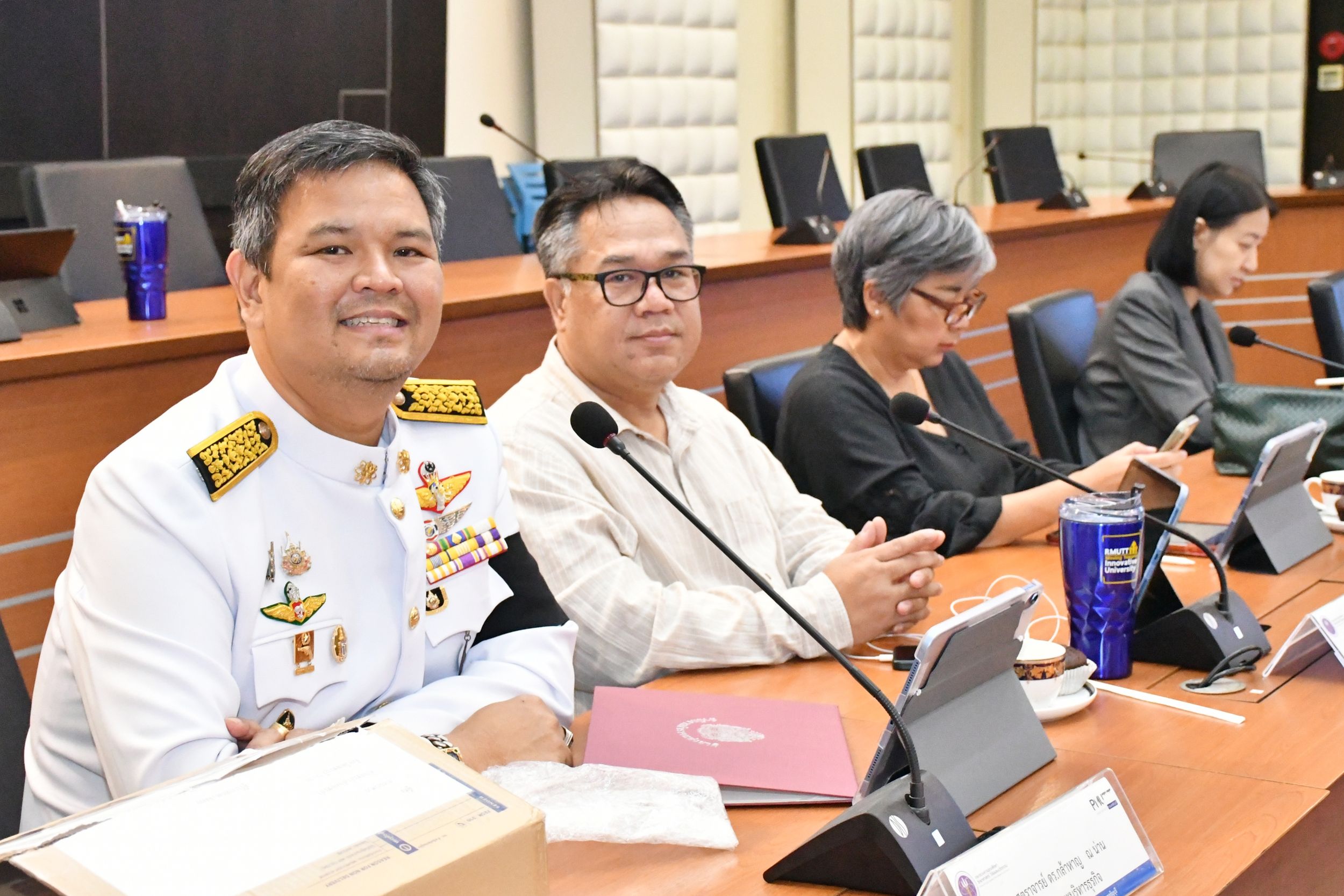 ประชุมคณะกรรมการบริหาร_13