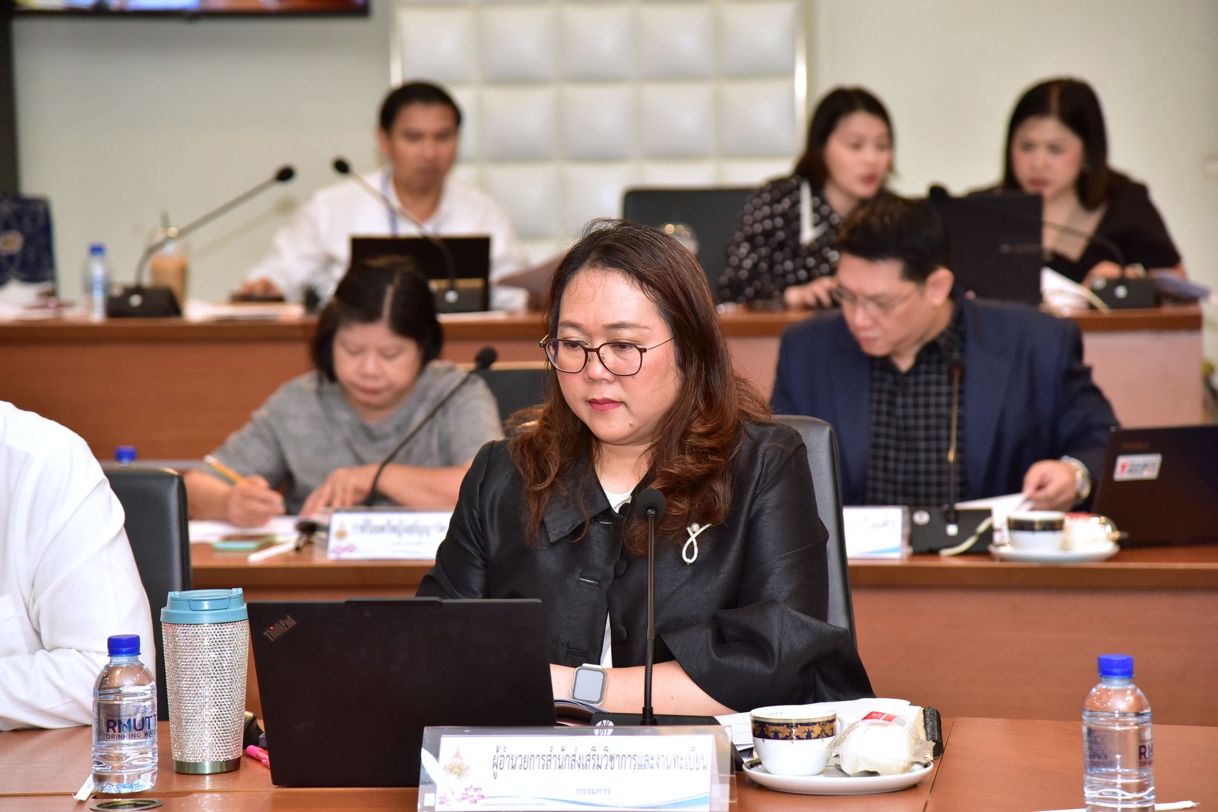 ประชุมคณะกรรมการบริหารงานวิชาการและวิจัย_07