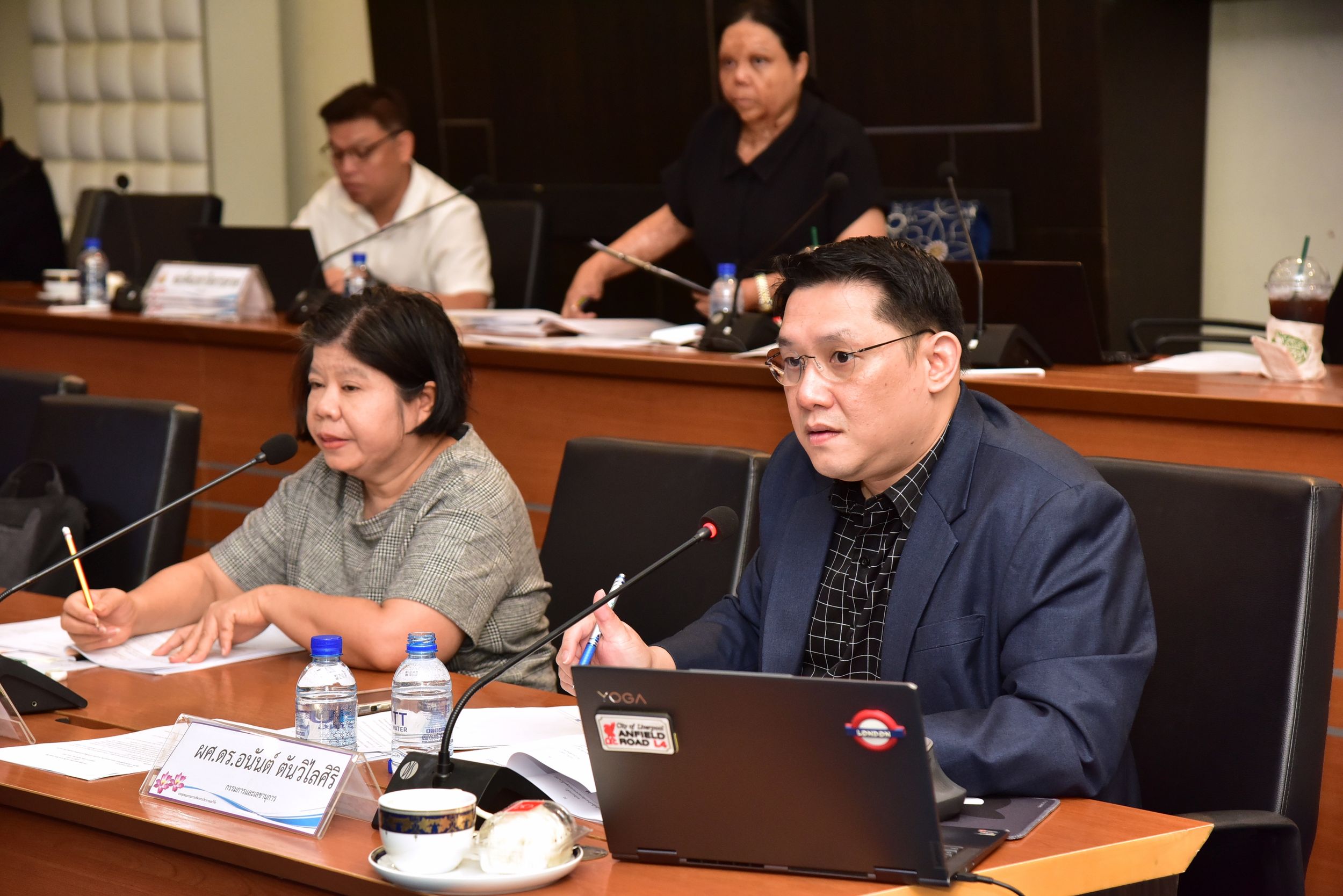 ประชุมคณะกรรมการบริหารงานวิชาการและวิจัย_16