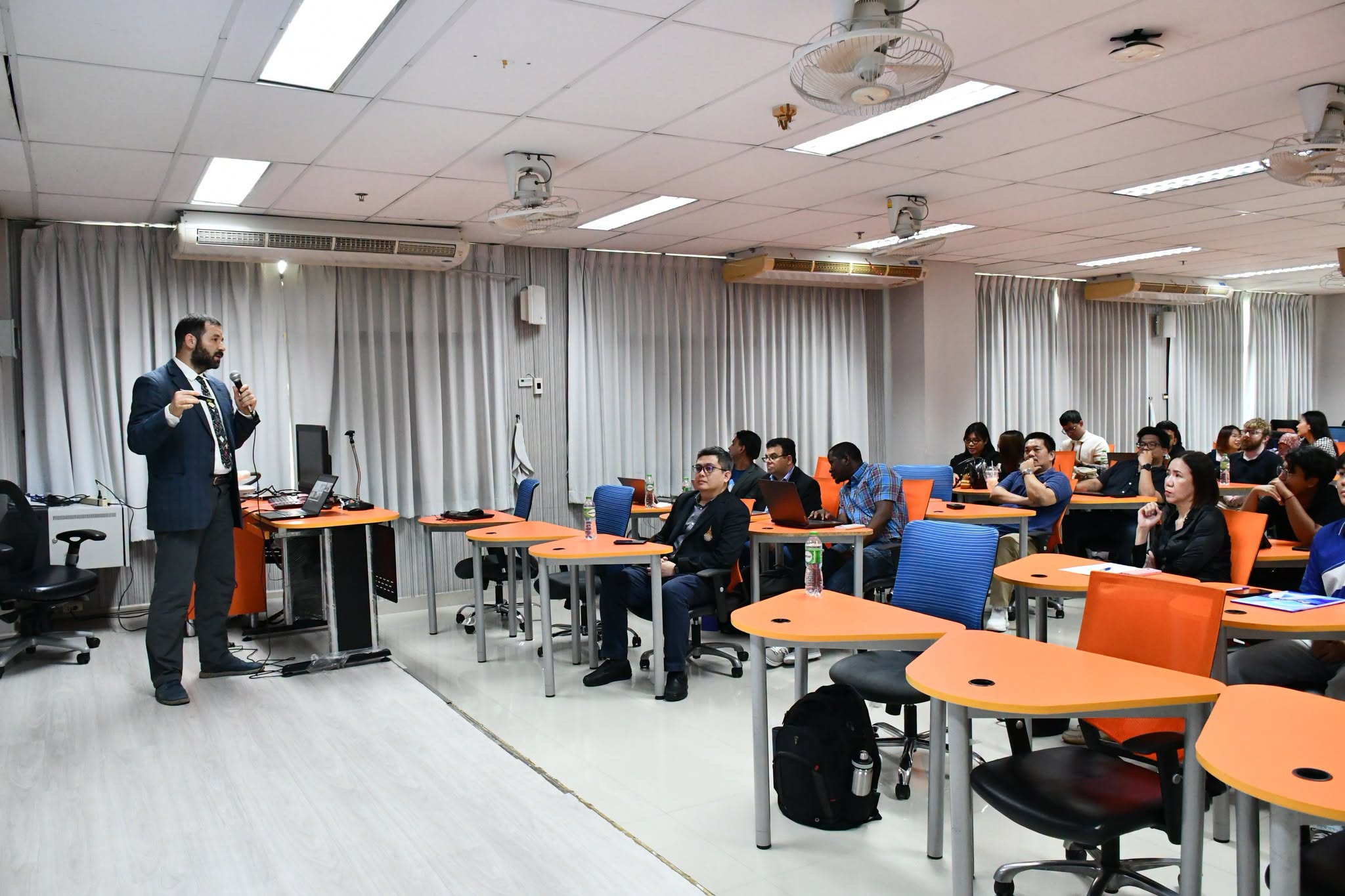 RMUTT and University of Derby Launch International Seminar on Data Analytics, AI and Smart Systems