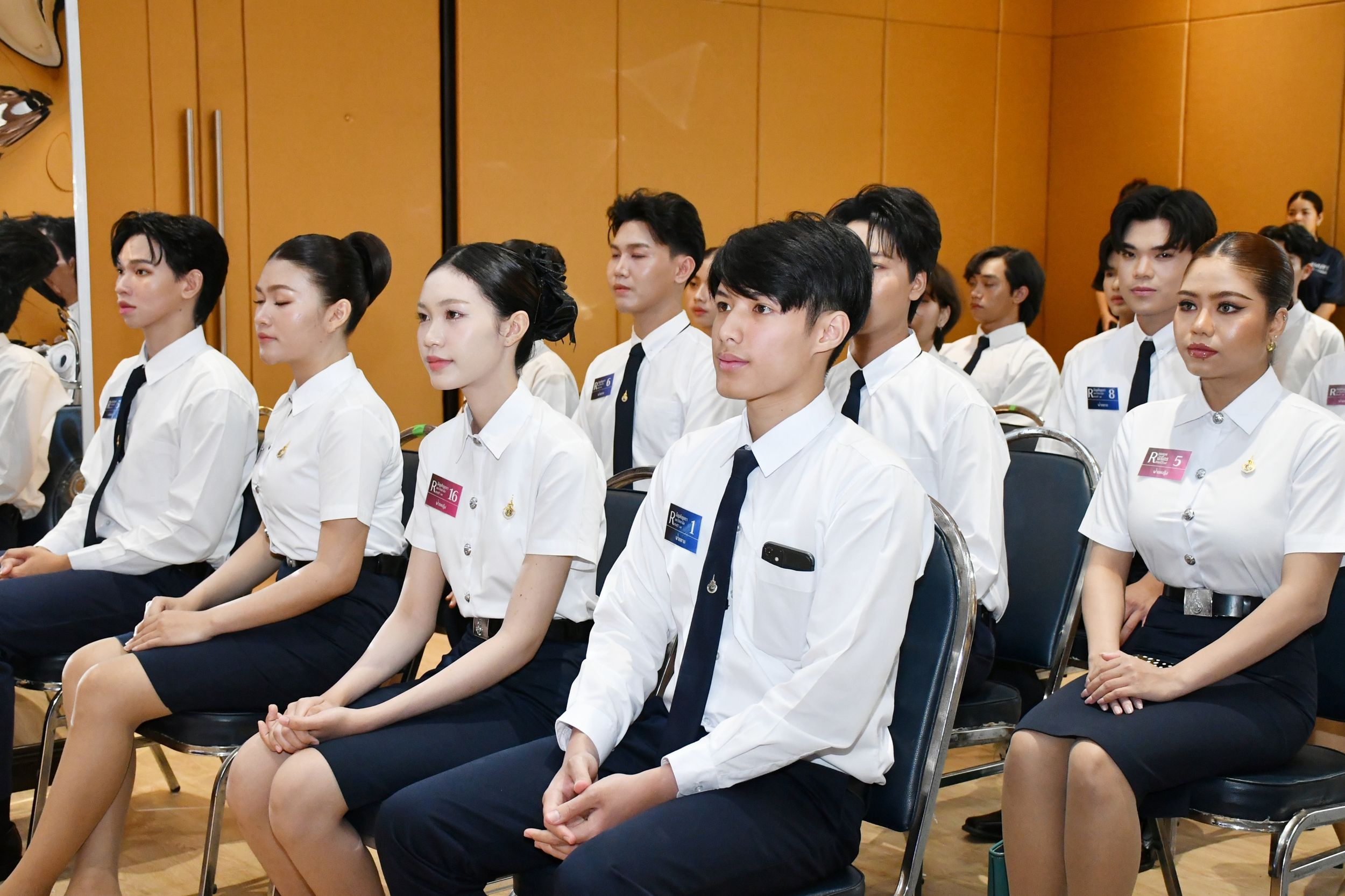 ค้นหาตัวแทนผู้อัญเชิญตรามหาวิทยาลัย และสุดย_08