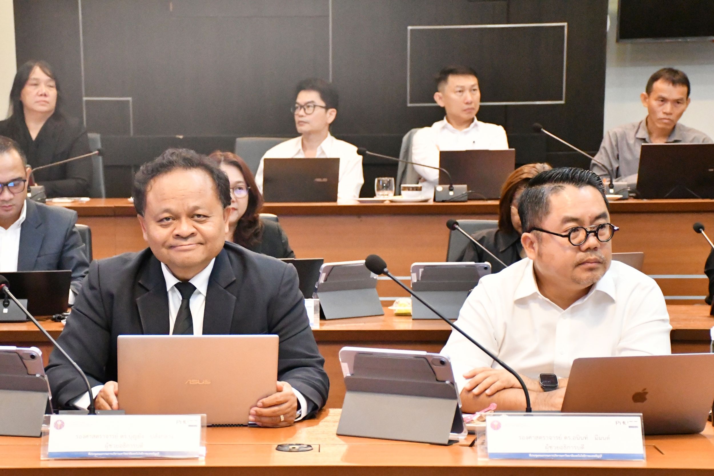 ประชุมคณะกรรมการบริหารมหาวิทยาลัย_12