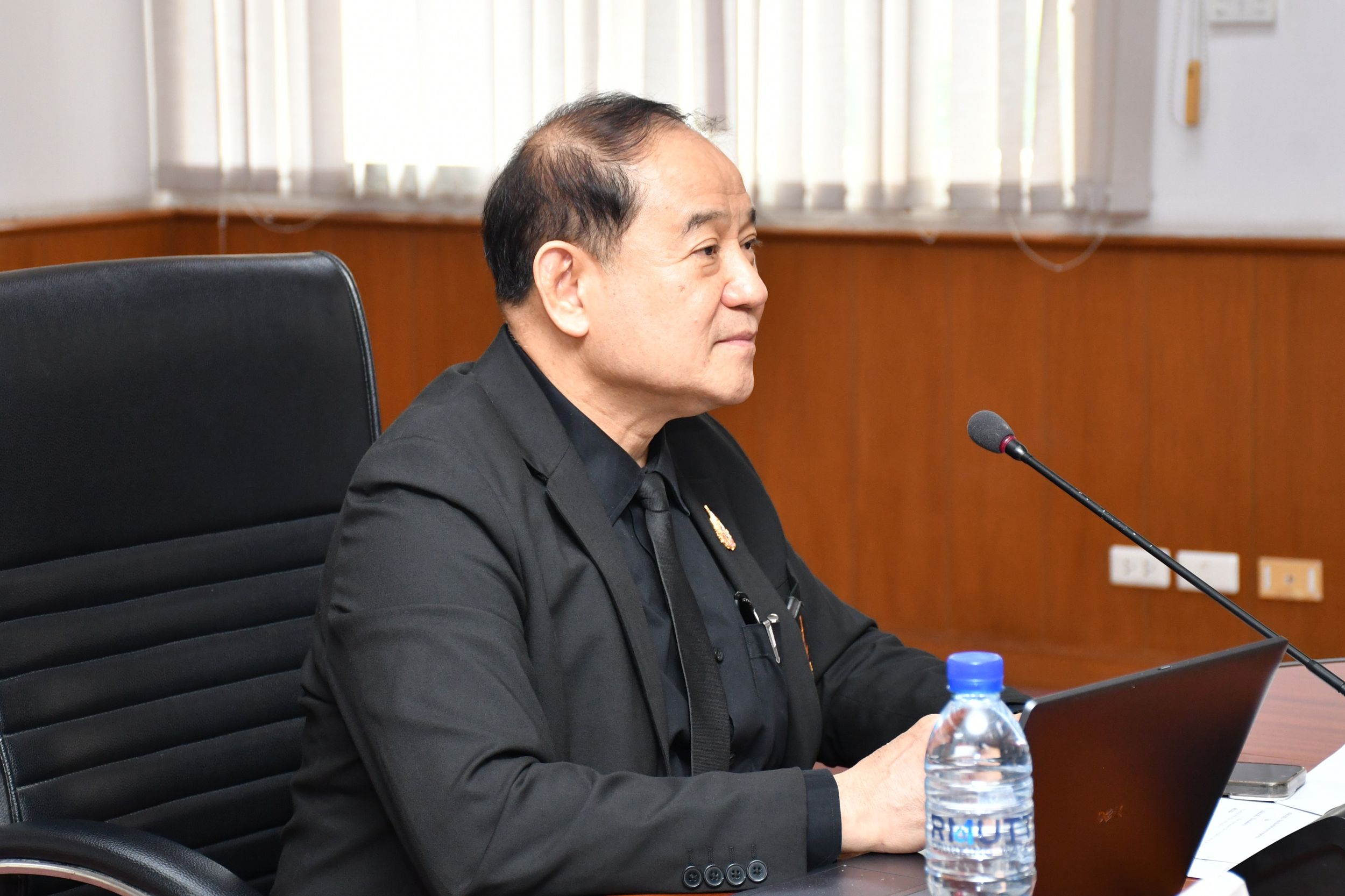 คณะกรรมการประเมินผลการบริหารมหาวิทยาลัย _04