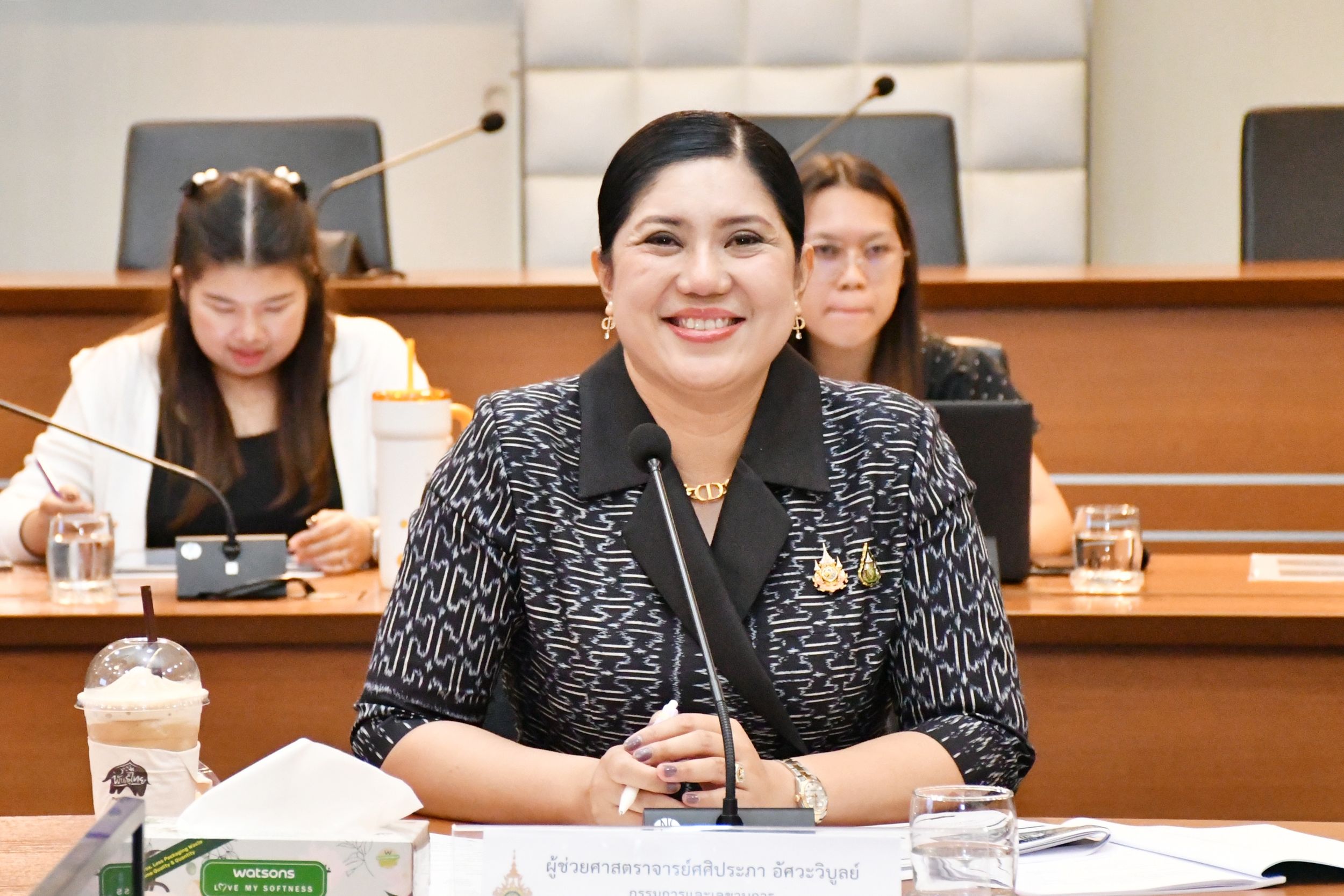 ประชุมคณะกรรมการการต่างประเทศ_08