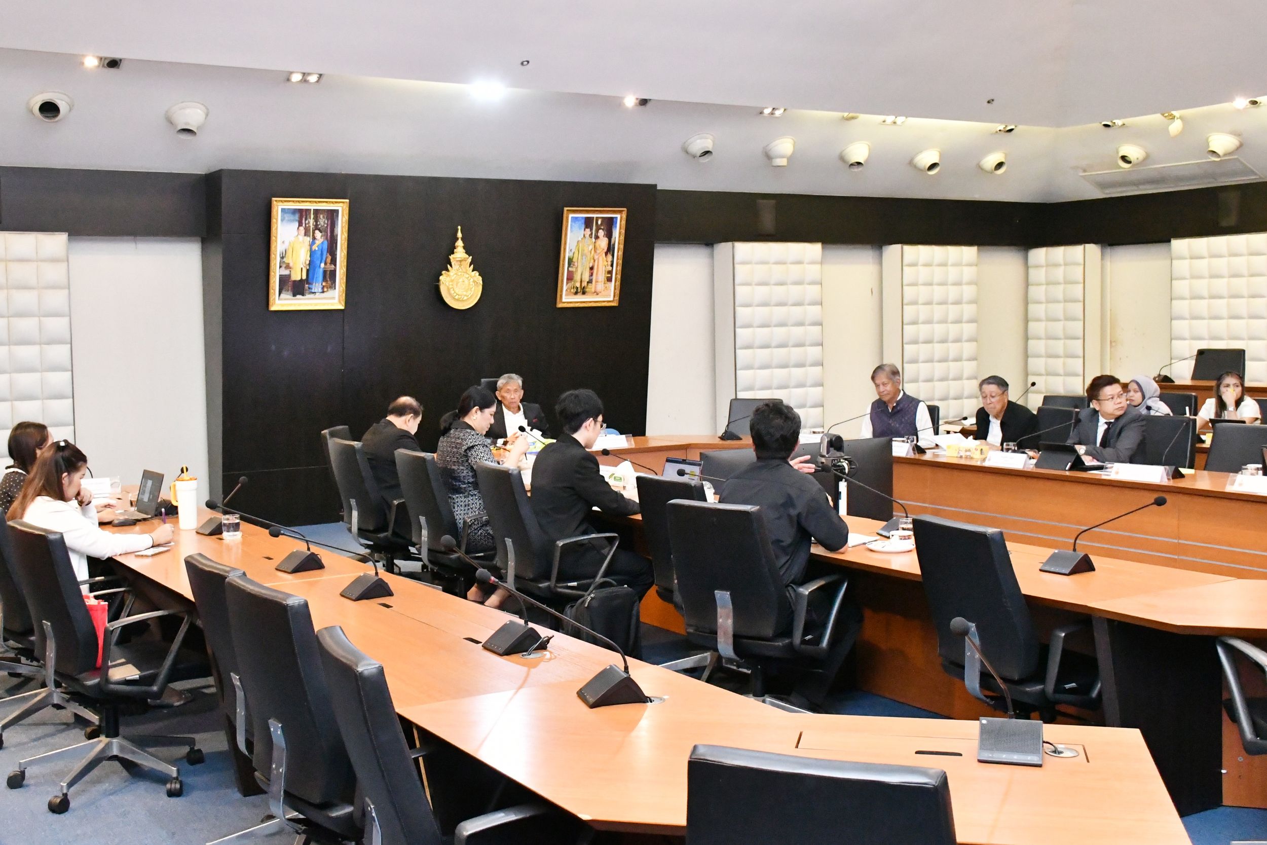 ประชุมคณะกรรมการการต่างประเทศ_14
