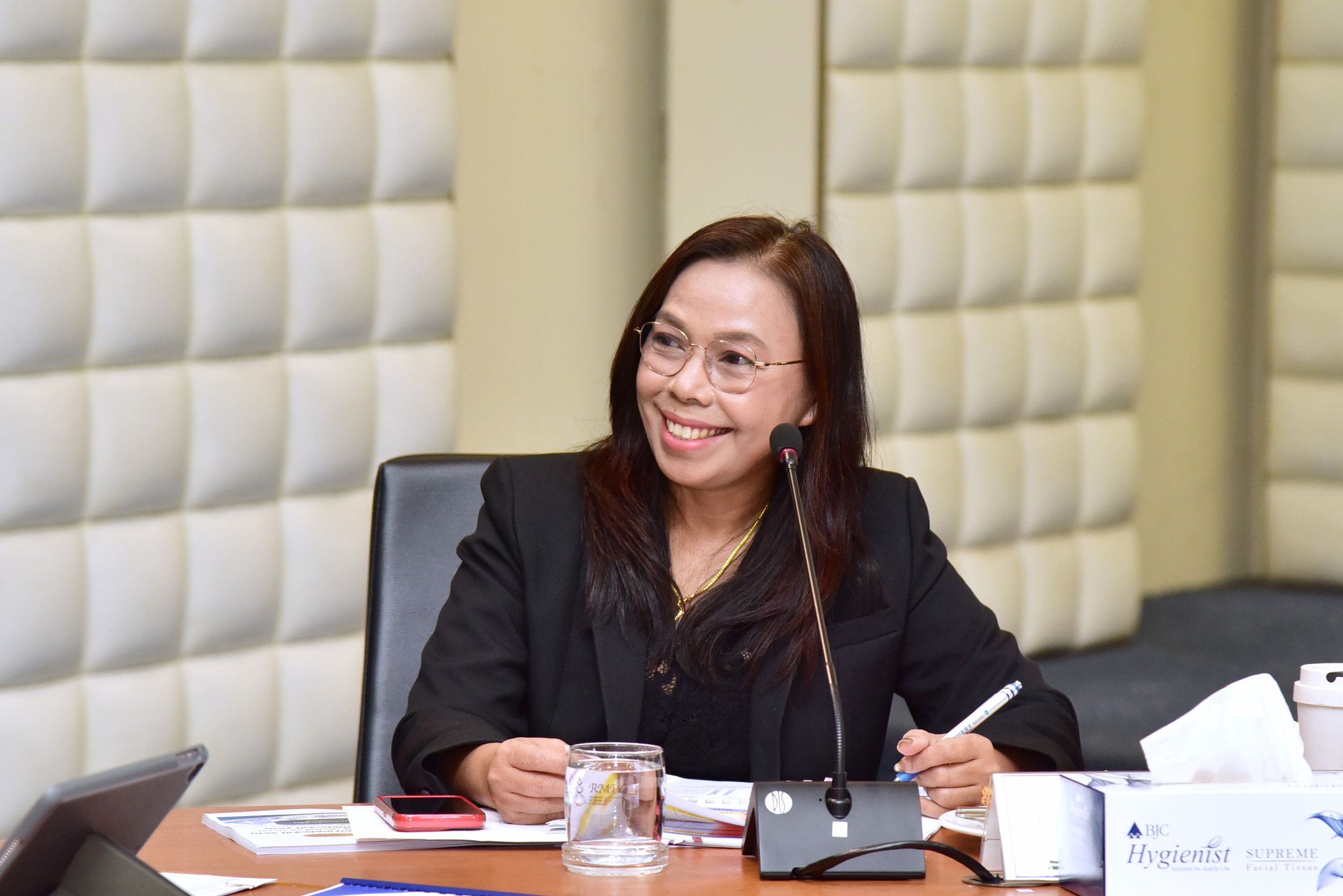 ประชุมคณะกรรมการการเงินและทรัพย์สิน ครั้งที่ 10_05