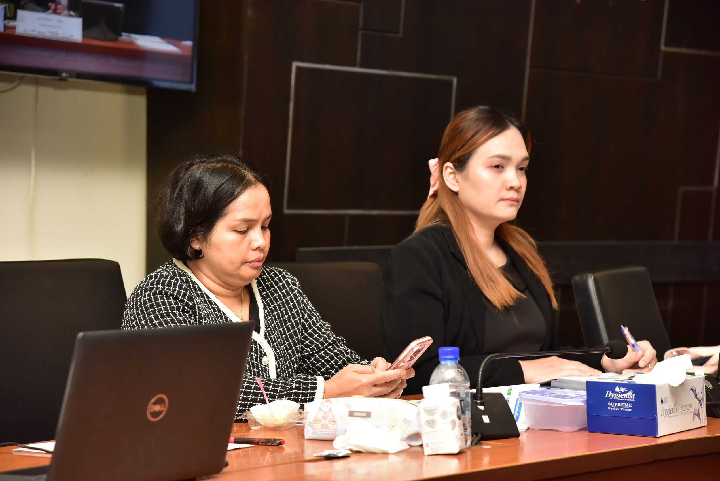 ประชุมคณะกรรมการการเงินและทรัพย์สิน ครั้งที่ 10_13