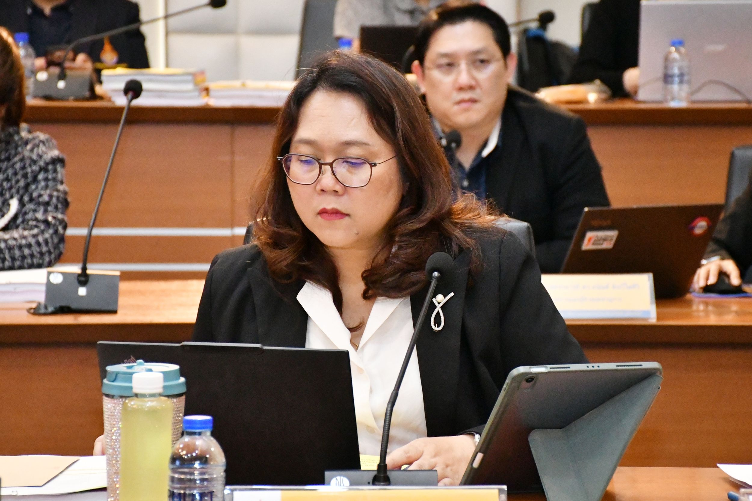 ประชุมคณะกรรมการด้านหลักสูตร_02