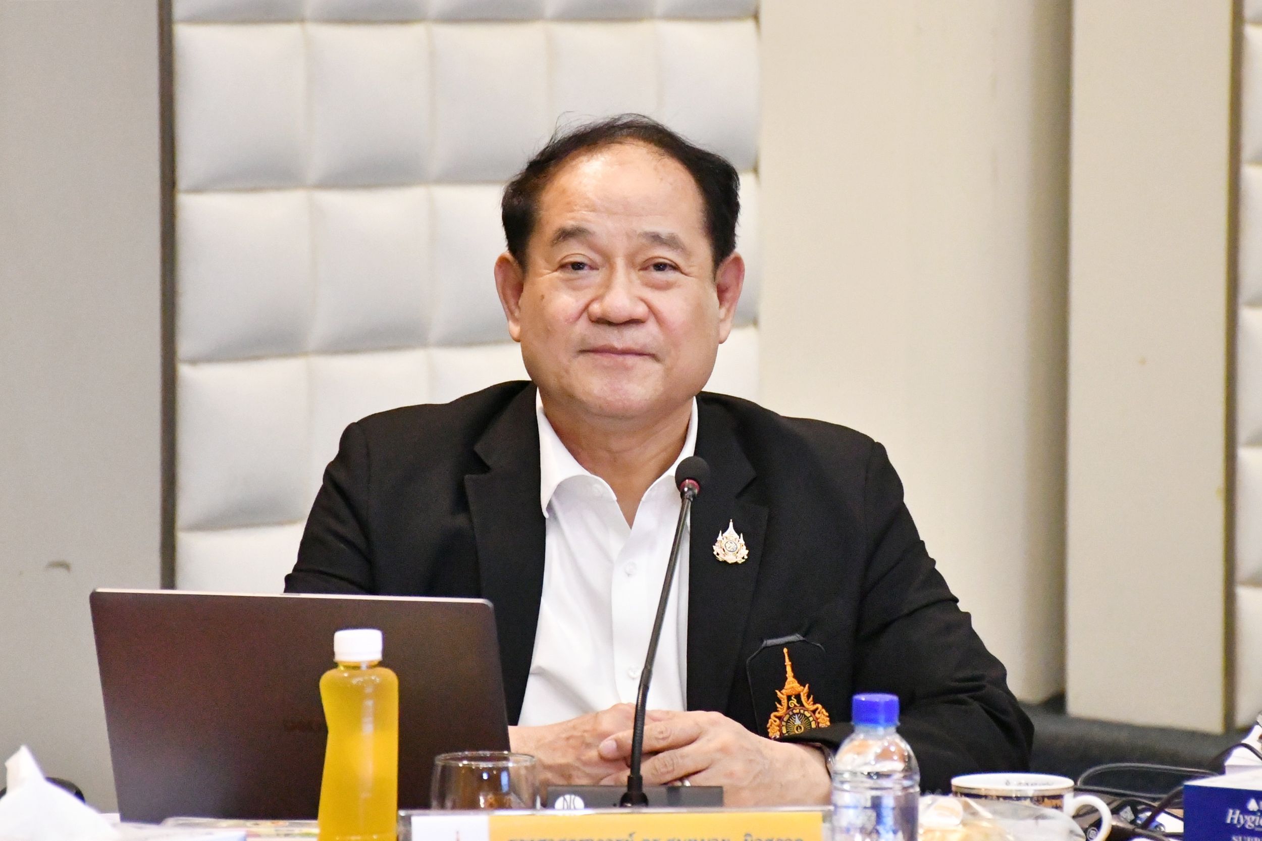 ประชุมคณะกรรมการด้านหลักสูตร_06