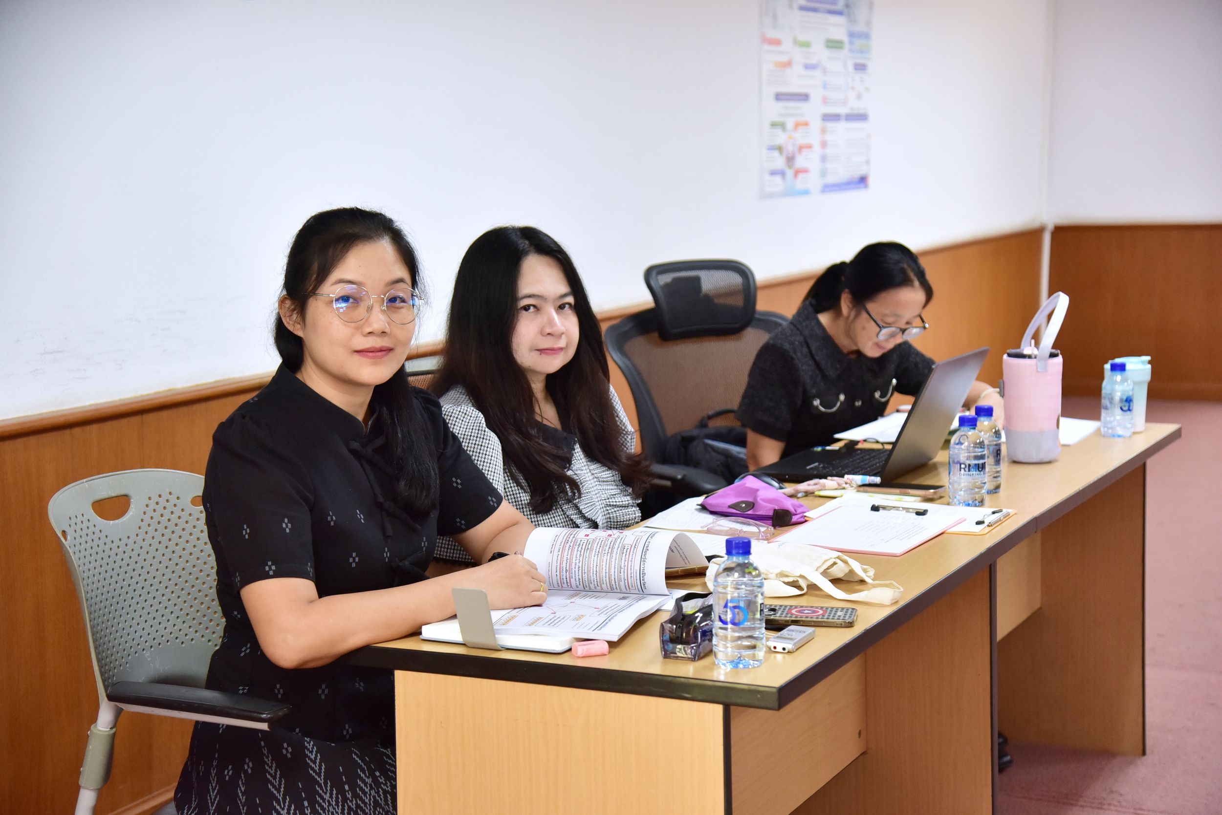 ประชุมคณะกรรมการยุทธศาสตร์ _09