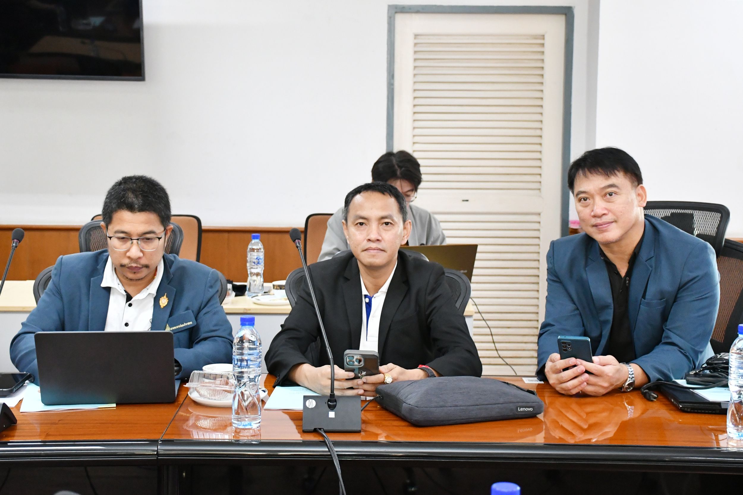 ประชุมสภาคณาจารย์และข้าราชการ _09