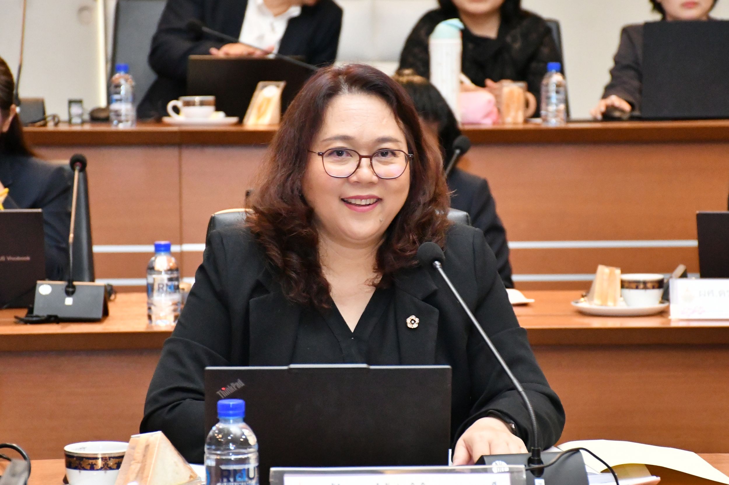 ประชุมคณะกรรมการบริหารงานวิชาการและวิจัย _07