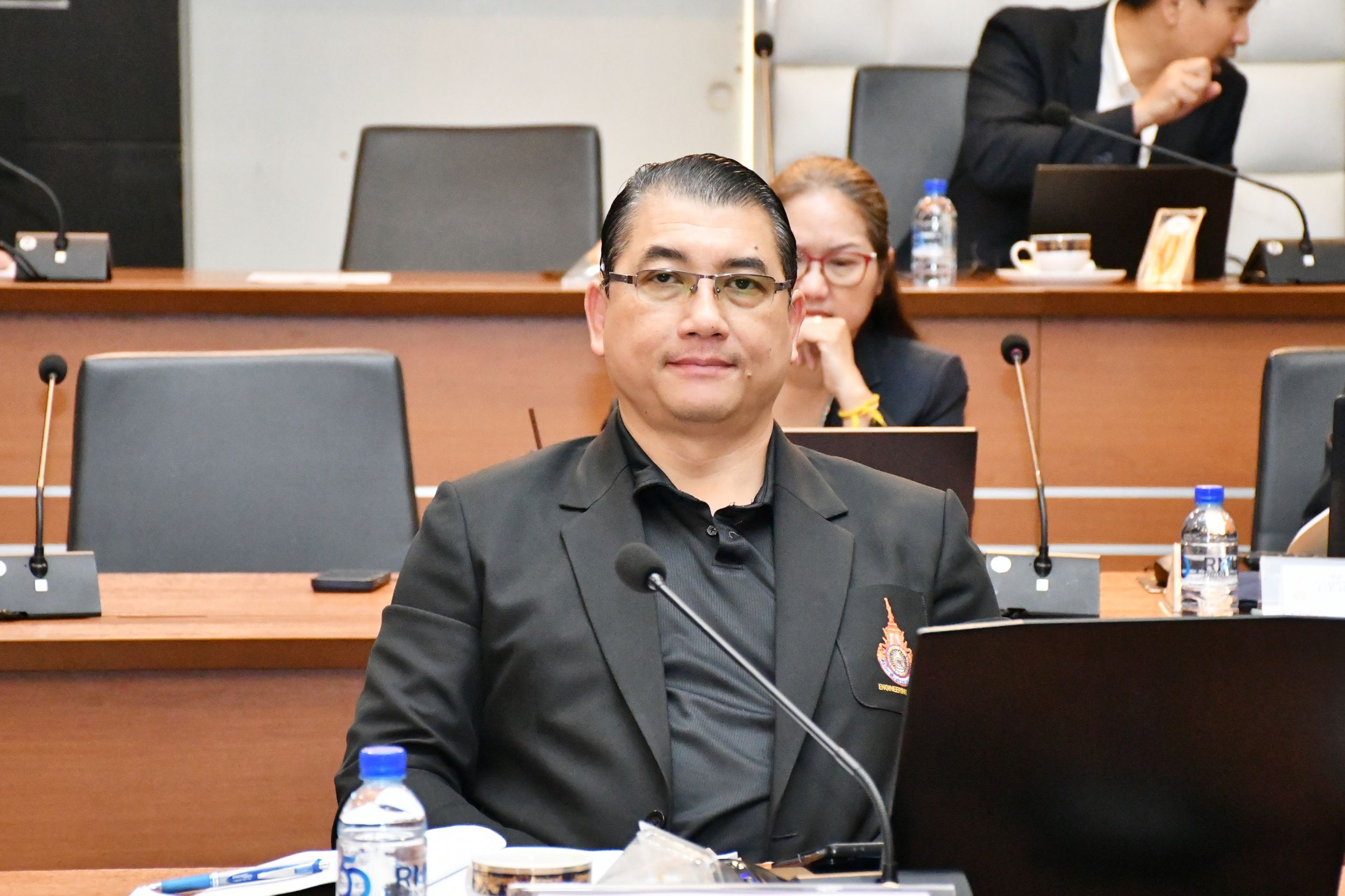ประชุมคณะกรรมการบริหารงานวิชาการและวิจัย _08